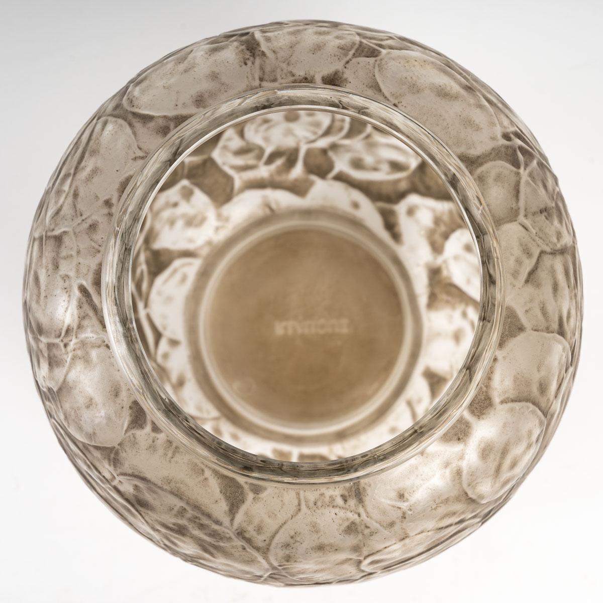 Molded 1914 René Lalique Monnaie du Pape Vase in Frosted Glass with Grey Patina
