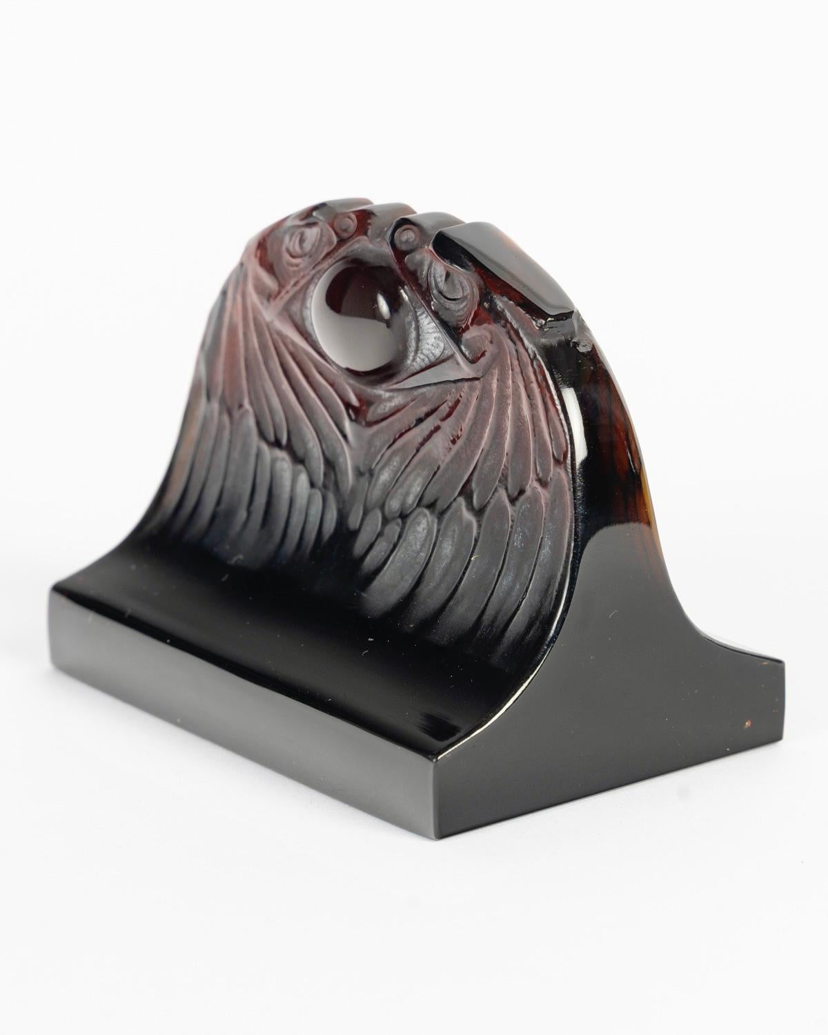 Art Déco 1914 René Lalique - Fermacarte Deux Aigles Due Aquile in vetro ambrato in vendita