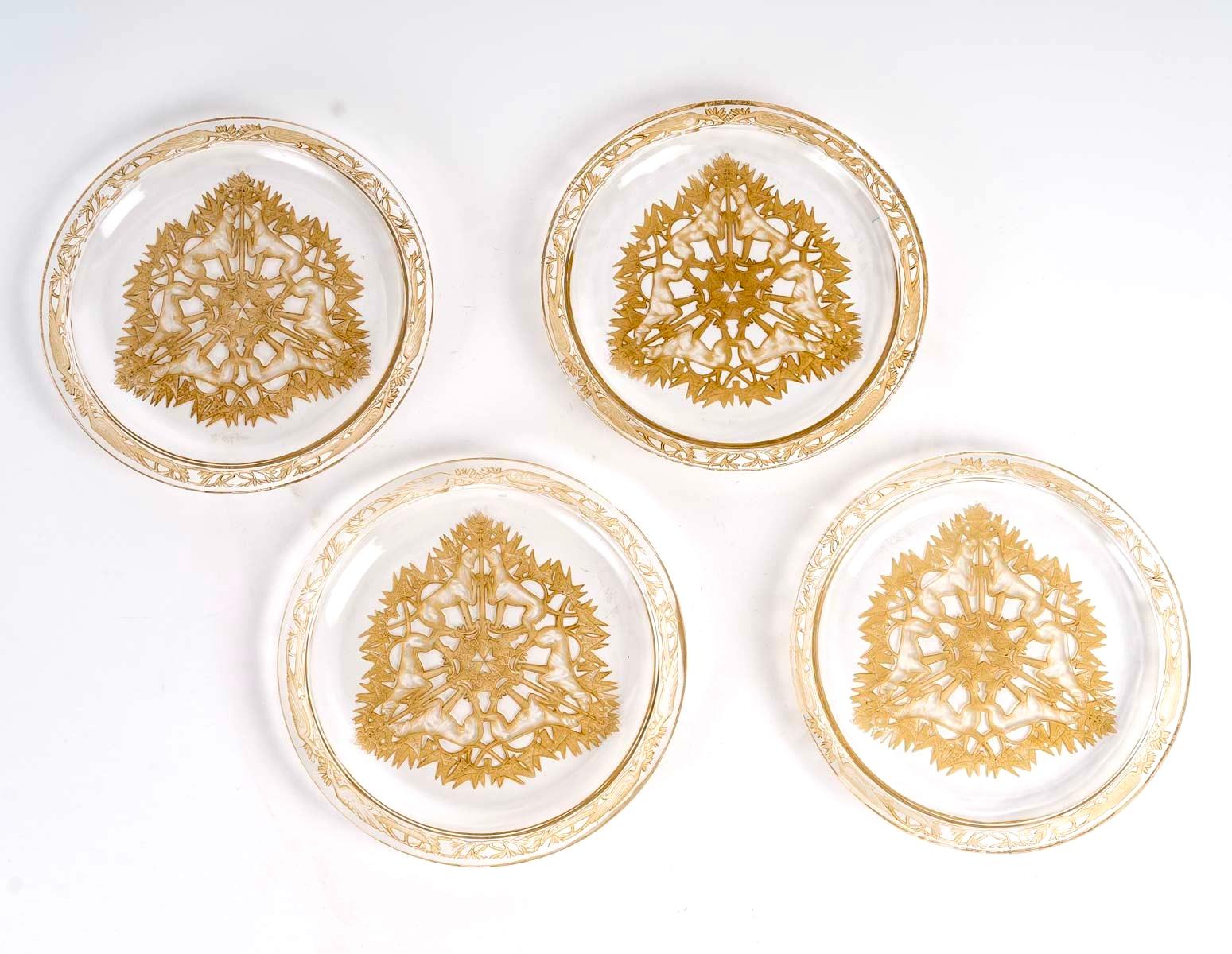 Ensemble de 4 (quatre) Assiettes - Plats 