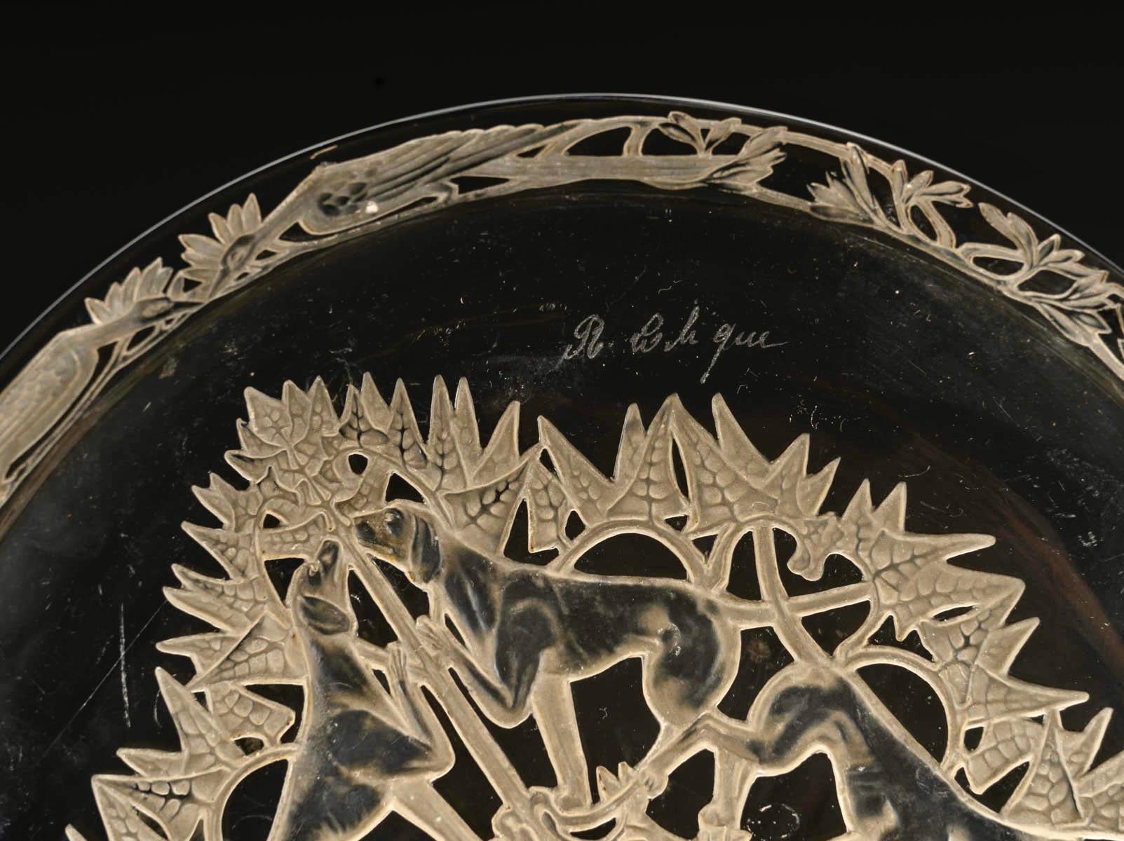 Moulé 1914 René Lalique Set of 4 Four Dishes Chasse Chiens Glass Sepia Patina en vente