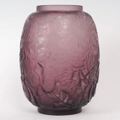 1914 René Lalique Vase Monnaie du Pape Amethyst Plum Glass