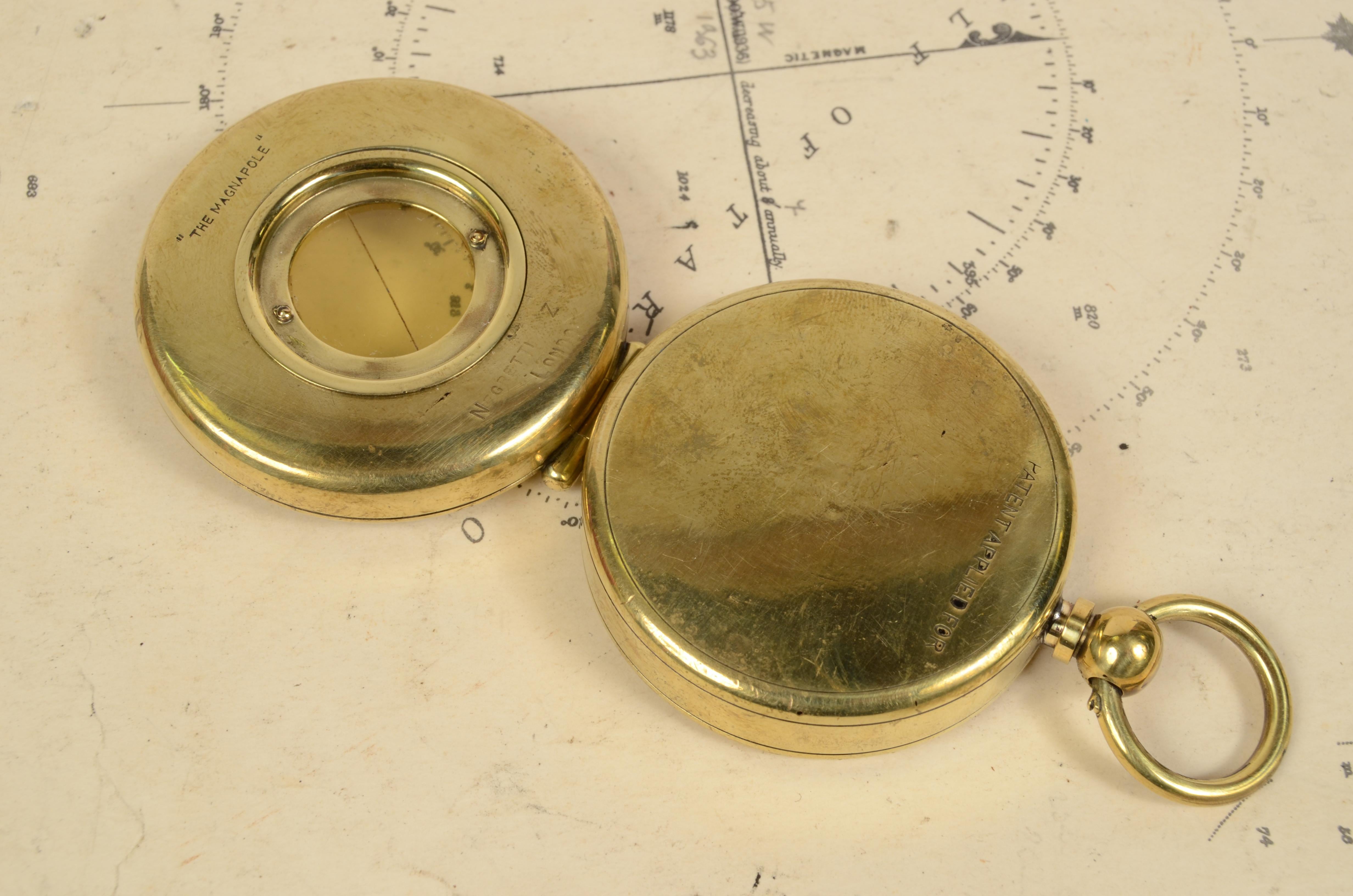 1914 Brass Survey Nautical Pocket Compass Signed Magnapole by Negretti & Zambra In Good Condition In Milan, IT