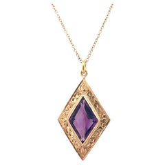 1915 Art Deco 14k Yellow Gold Engraved Amethyst Necklace