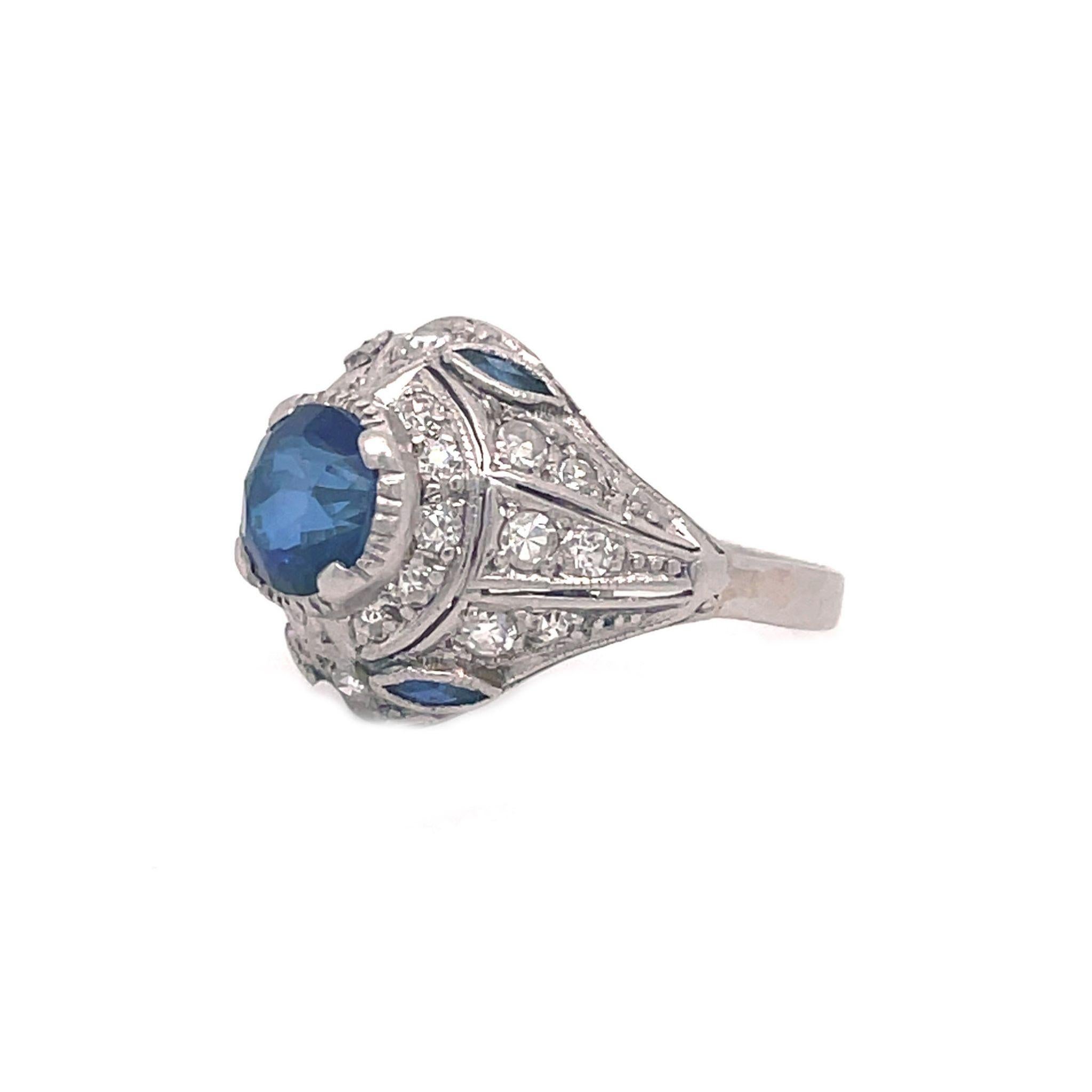 1915 Art Deco Platinum Sapphire and Diamond Ring For Sale 3