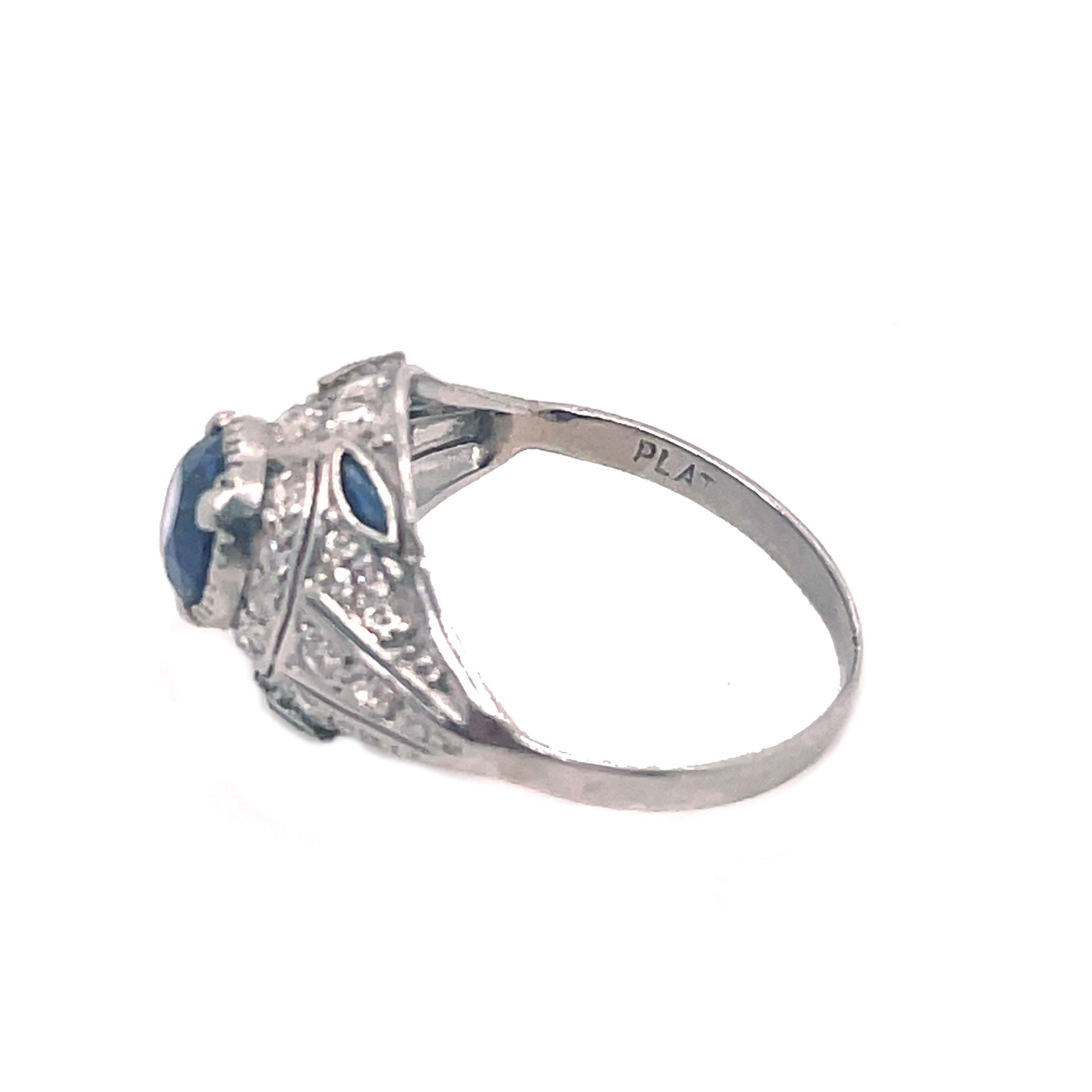 1915 Art Deco Platinum Sapphire and Diamond Ring For Sale 4