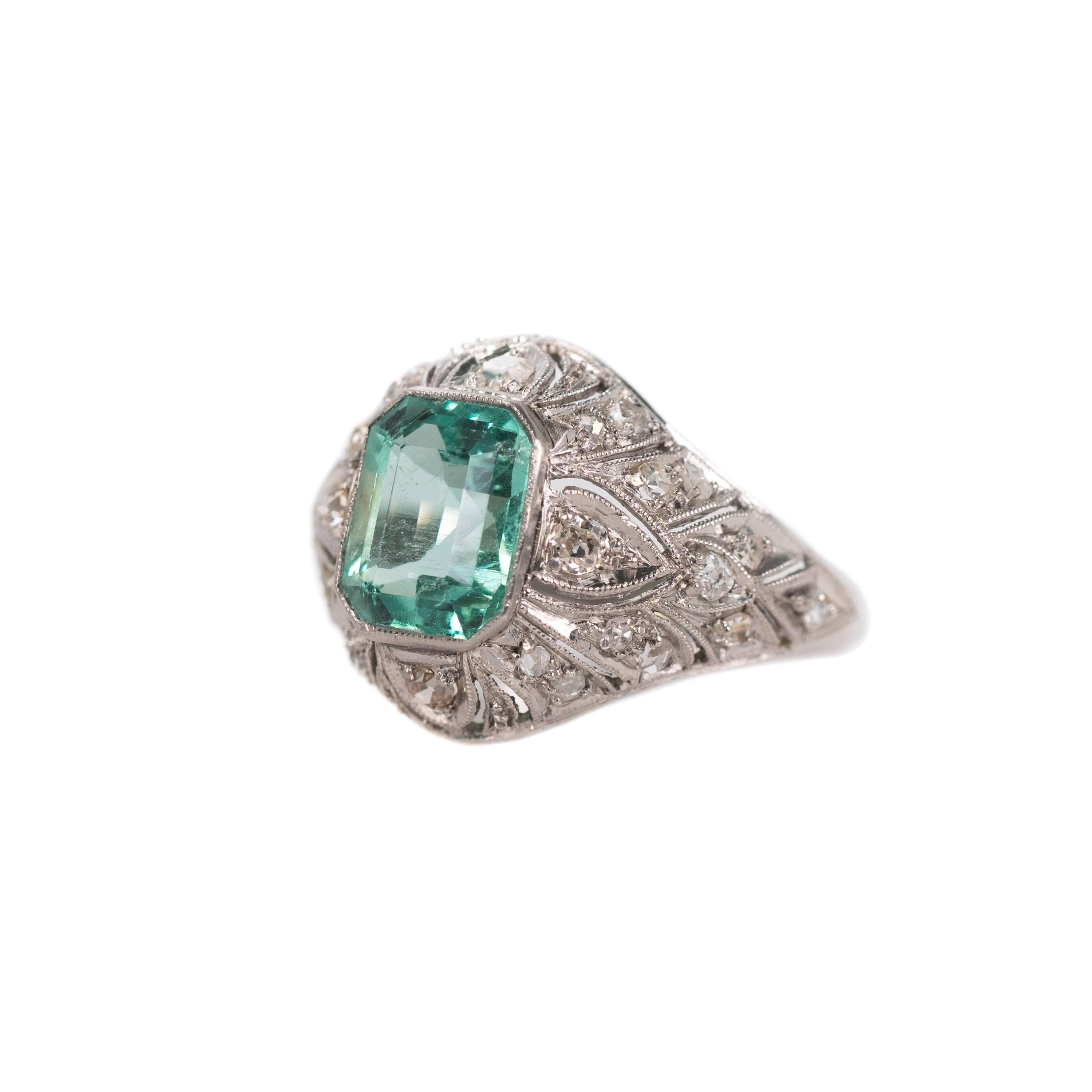 Women's 1915 Edwardian Era 3 Carat Colombian Emerald and Diamond Platinum Ring