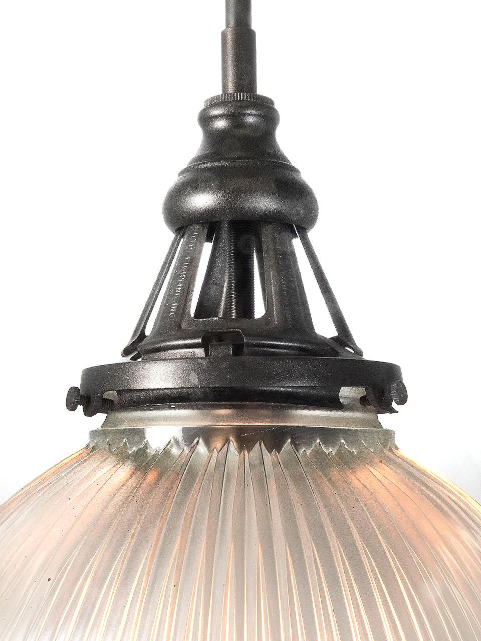 1915 Pendentifs en deux parties de 9,75 pouces en Holophane/Curtis Bon état - En vente à Peekskill, NY
