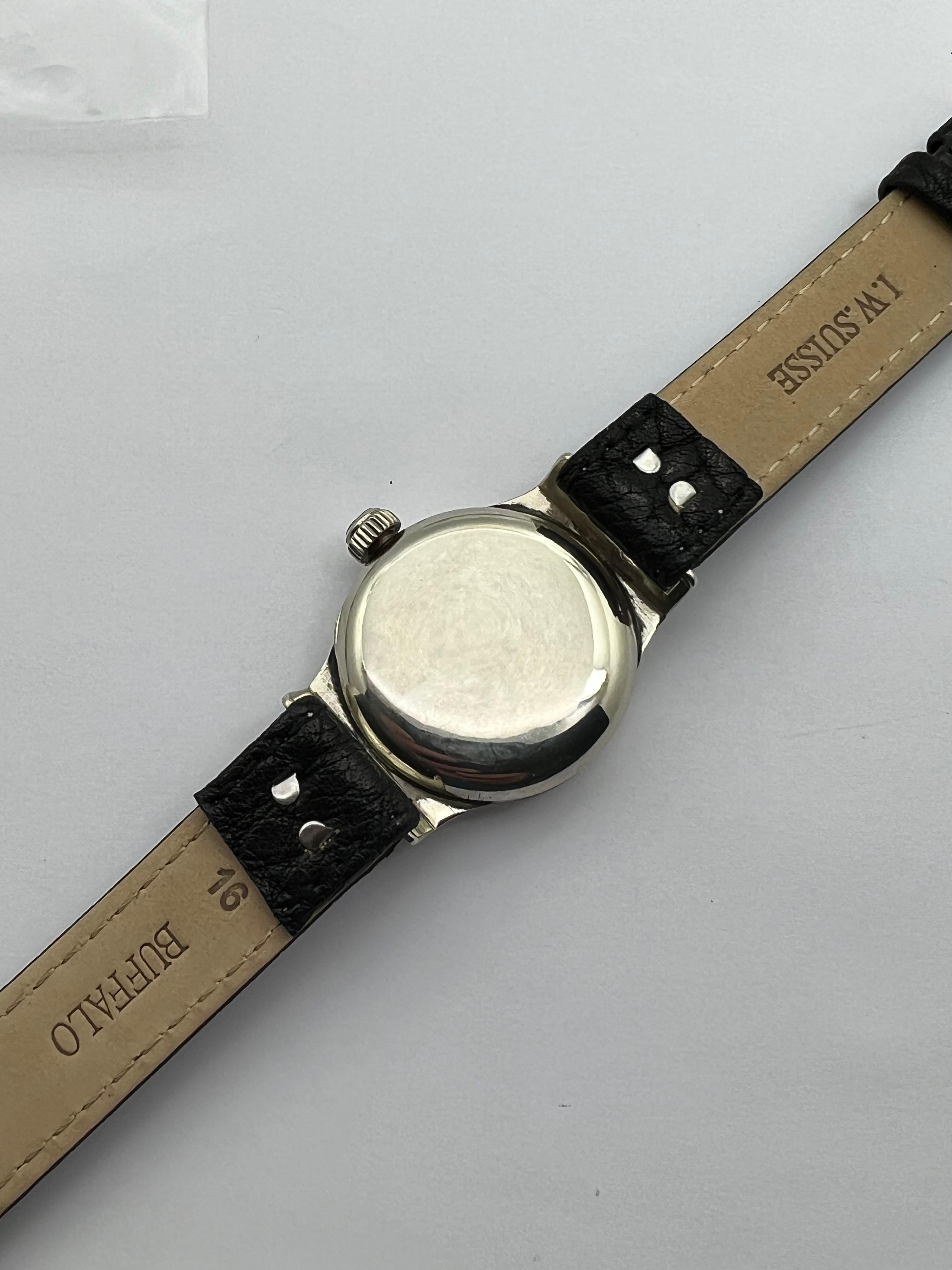 1915 Waltham WW1 Trench Watch, Rare 16 Jewel Movement. Stunning In Good Condition For Sale In Raleigh, NC