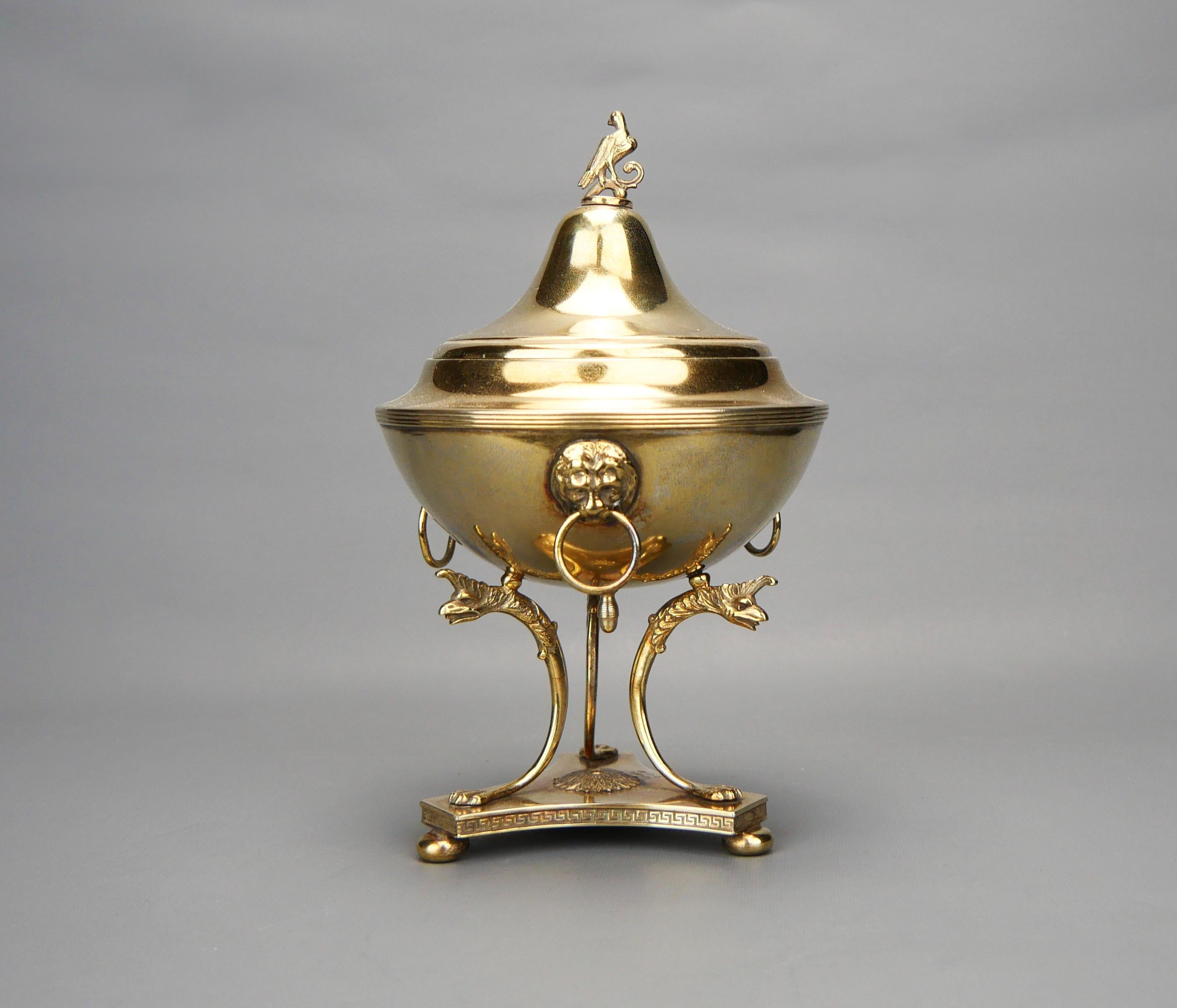 Women's or Men's 1916 Neo Classical Empire Bonboniere solid Gilt 830 Silver / 280 gr For Sale