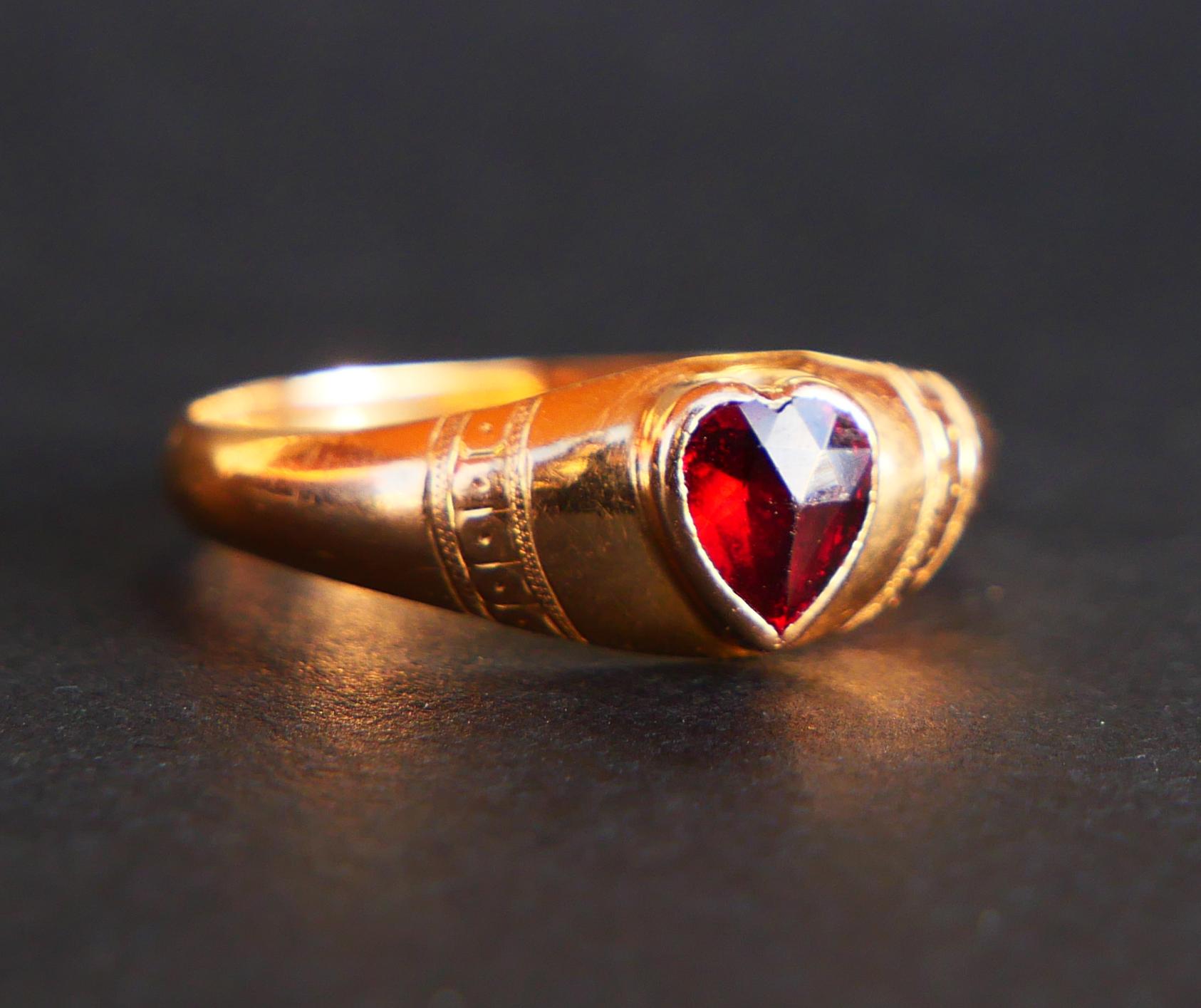 1916 Nordic Ring Garnet solid 18K Gold Ø7.25US /1.25gr For Sale 5