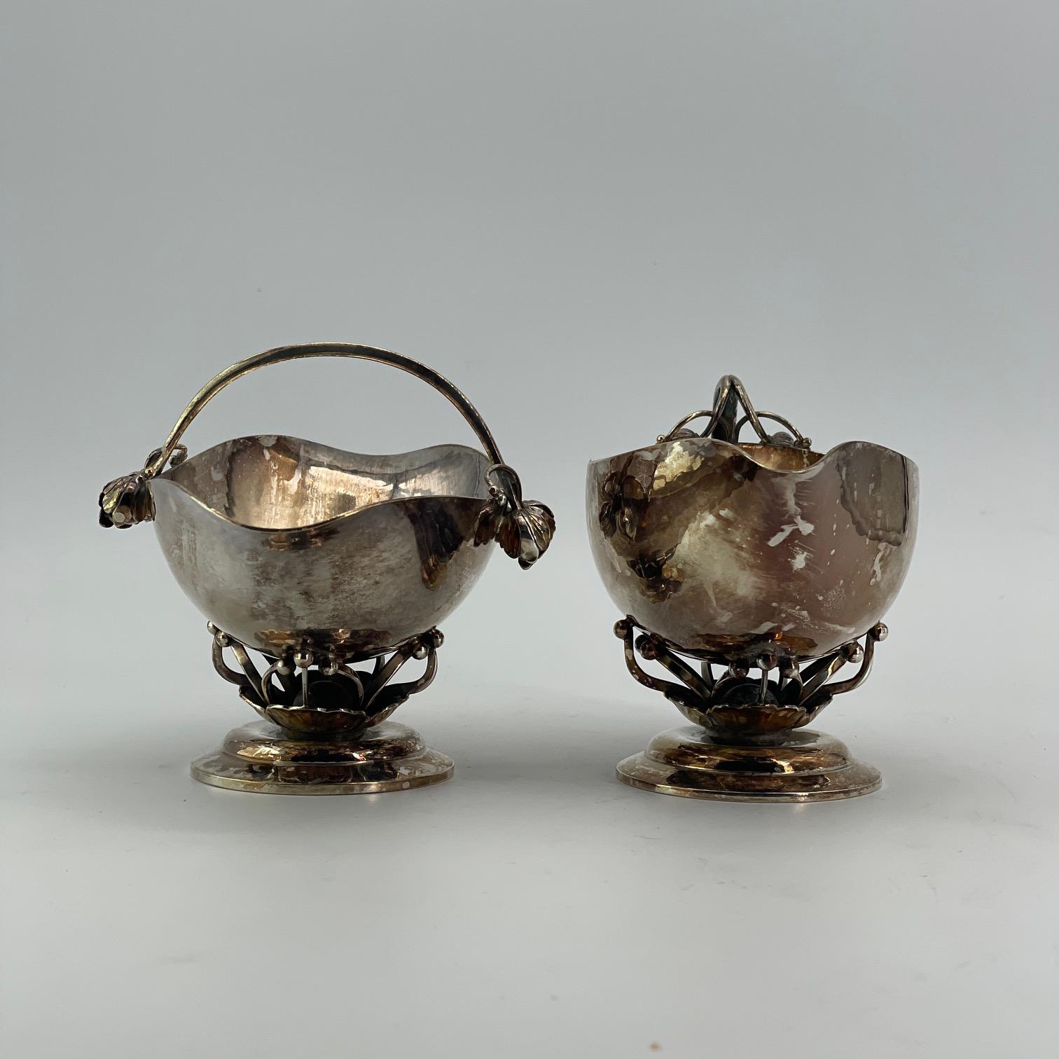 1917 Georg Jensen Dänemark Sterling Rosebud Basket Sugar Pitcher Set Nº 235B im Angebot 6