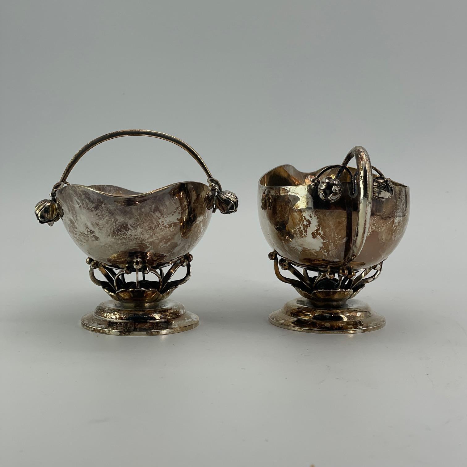 1917 Georg Jensen Dänemark Sterling Rosebud Basket Sugar Pitcher Set Nº 235B im Angebot 7