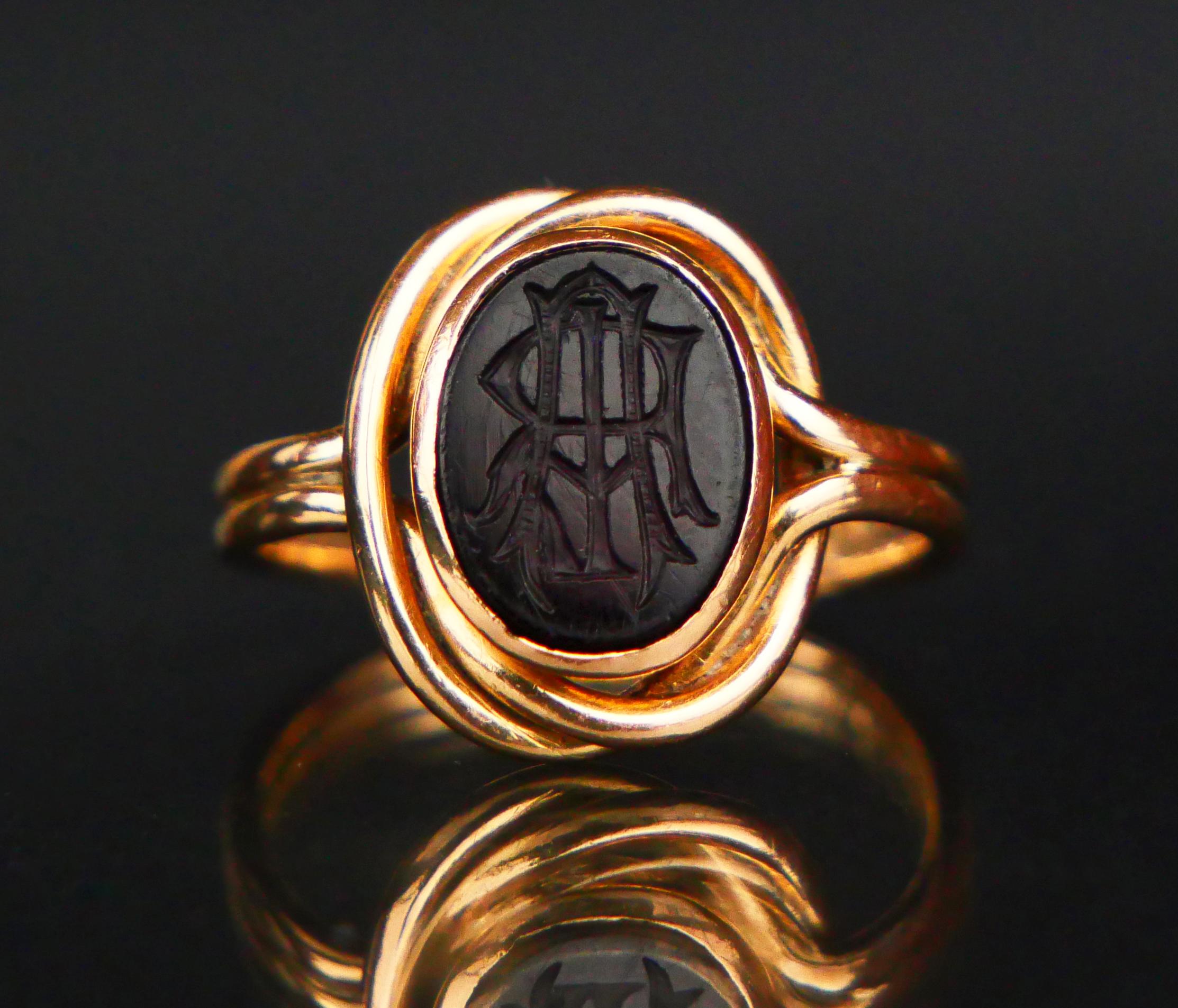 Aesthetic Movement 1917 Nordic AR or RA Signet Ring Red Onyx solid 18K Gold Ø US4.5 /3.65 gr For Sale