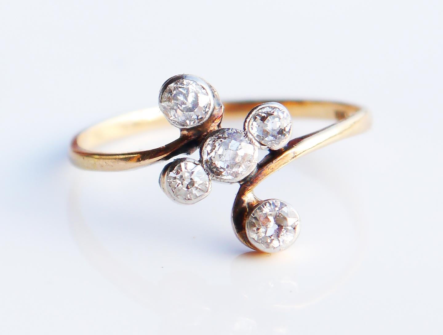 1917 Nordic Art Deco Ring 0.7ct Diamonds solid 18K Gold ØUS 7.75/ 1.8 gr For Sale 2