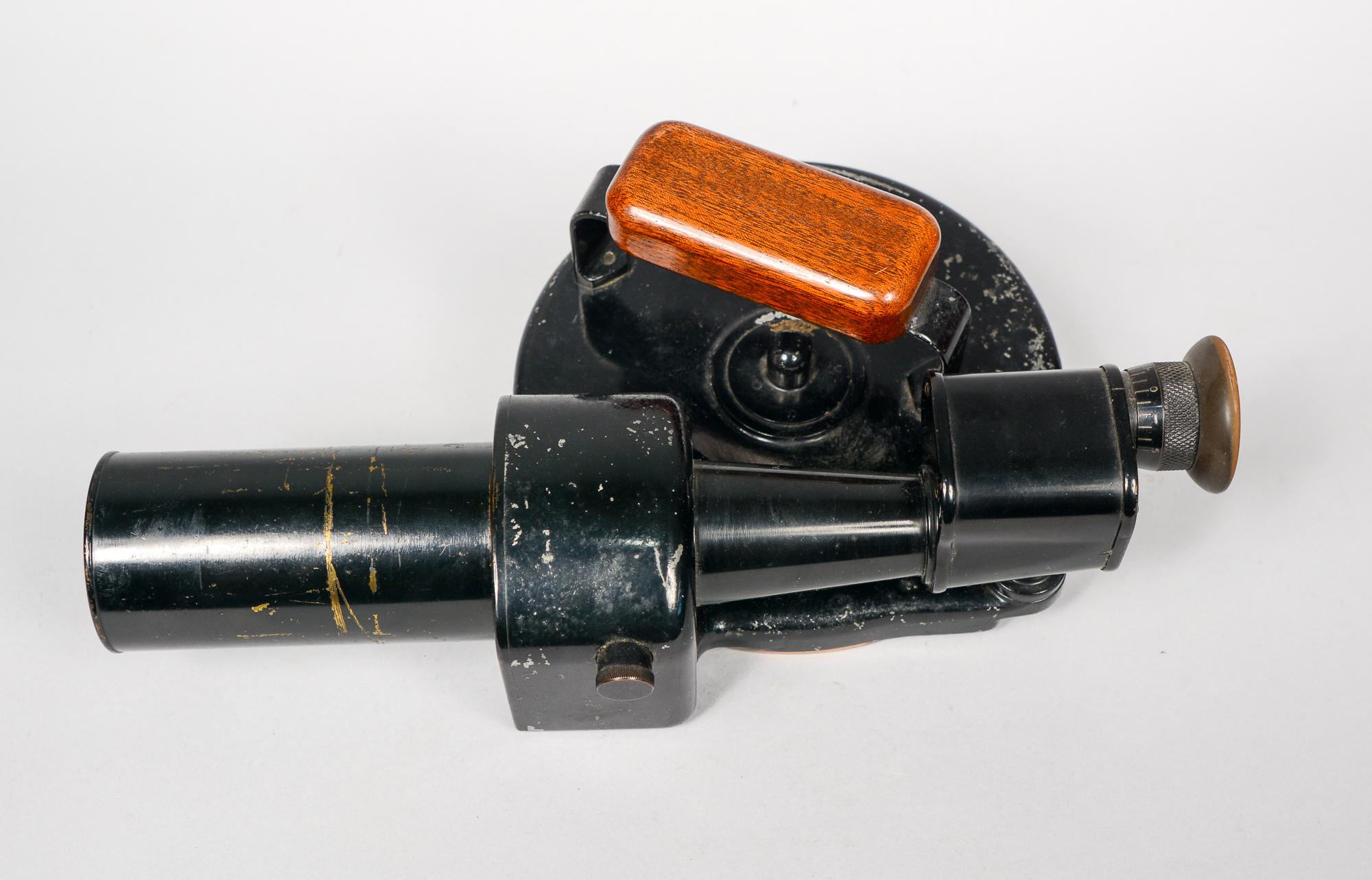 Early 20th Century 1917 Waymouth Cooke Naval Rangefinder Sextant For Sale