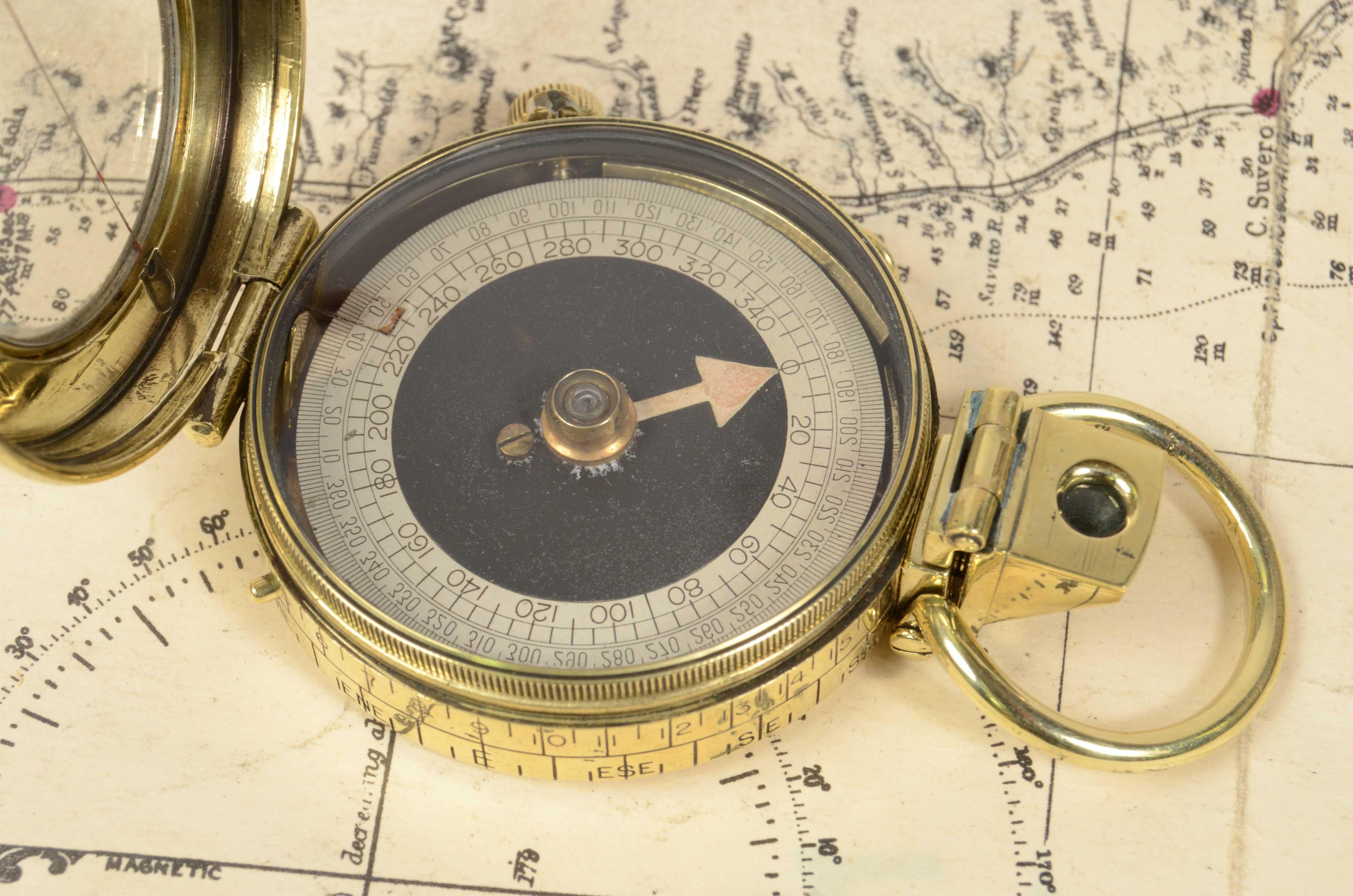 1917s Verner's Pattern Small Brass Nautical Compass Supplied English Officers 7