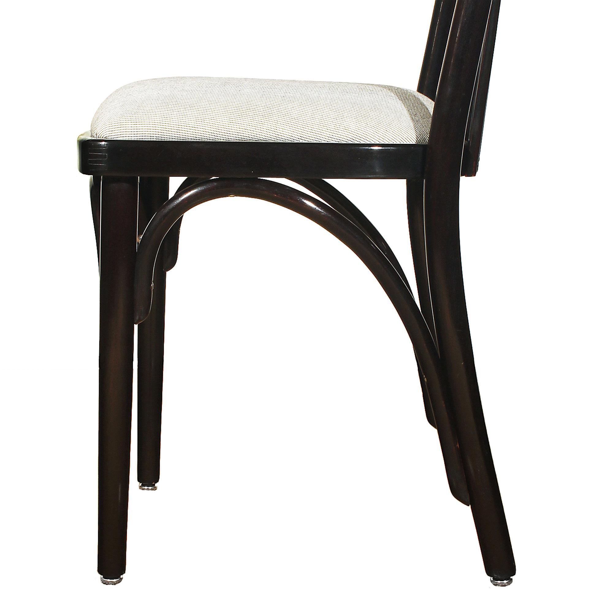 Set of Eight Art Nouveau Chairs Model 639 by Thonet, Cotton - Czechoslovakia For Sale 3