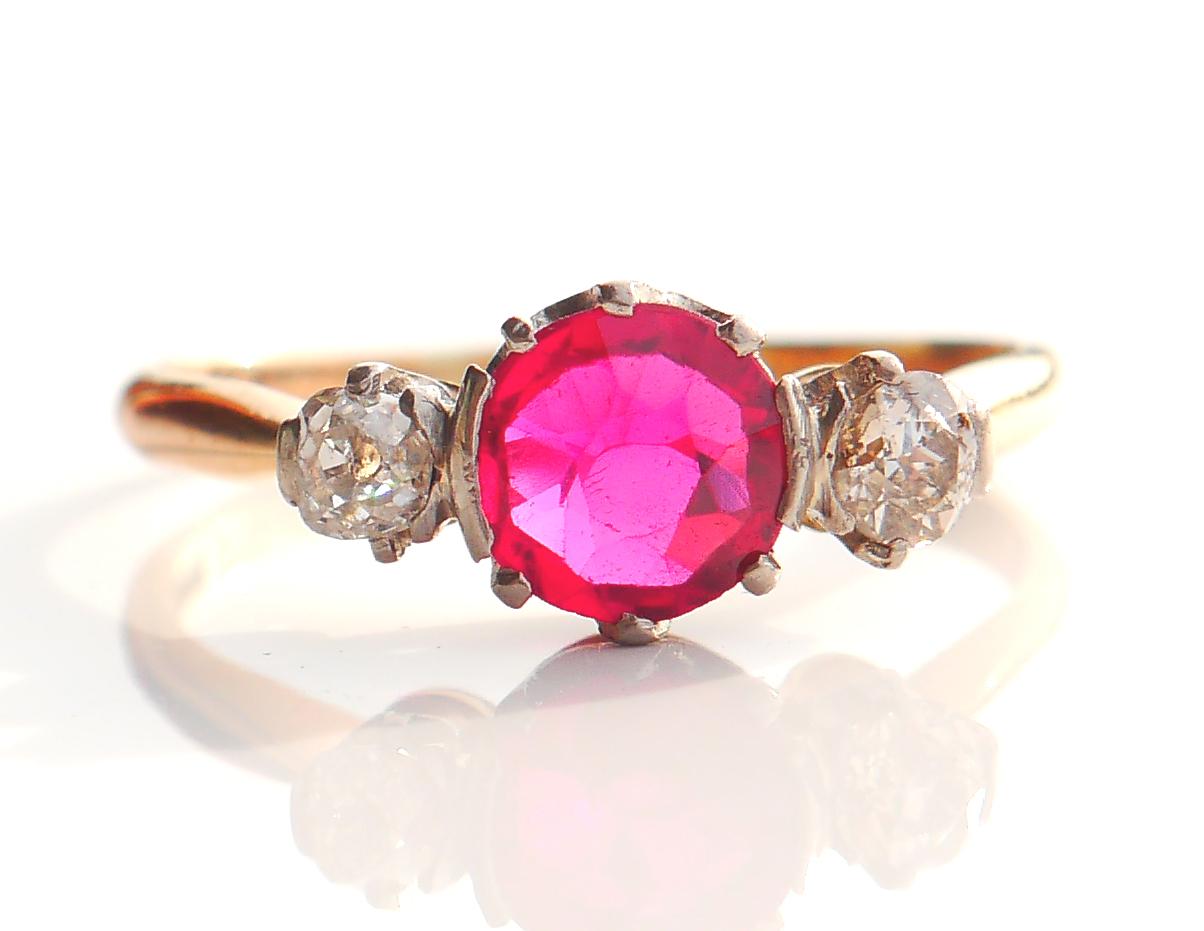 1918 Antique 3 stones Ring Ruby Diamonds 18K Gold Platinum Ø US 8.75 / 3.1gr For Sale 5