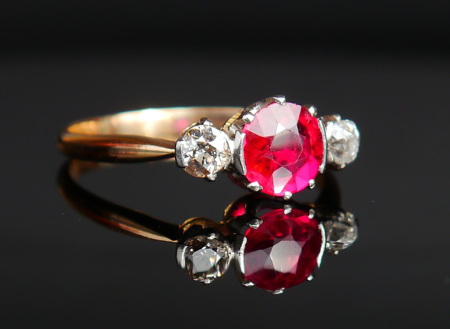 Art Deco 1918 Antique 3 stones Ring Ruby Diamonds 18K Gold Platinum Ø US 8.75 / 3.1gr For Sale
