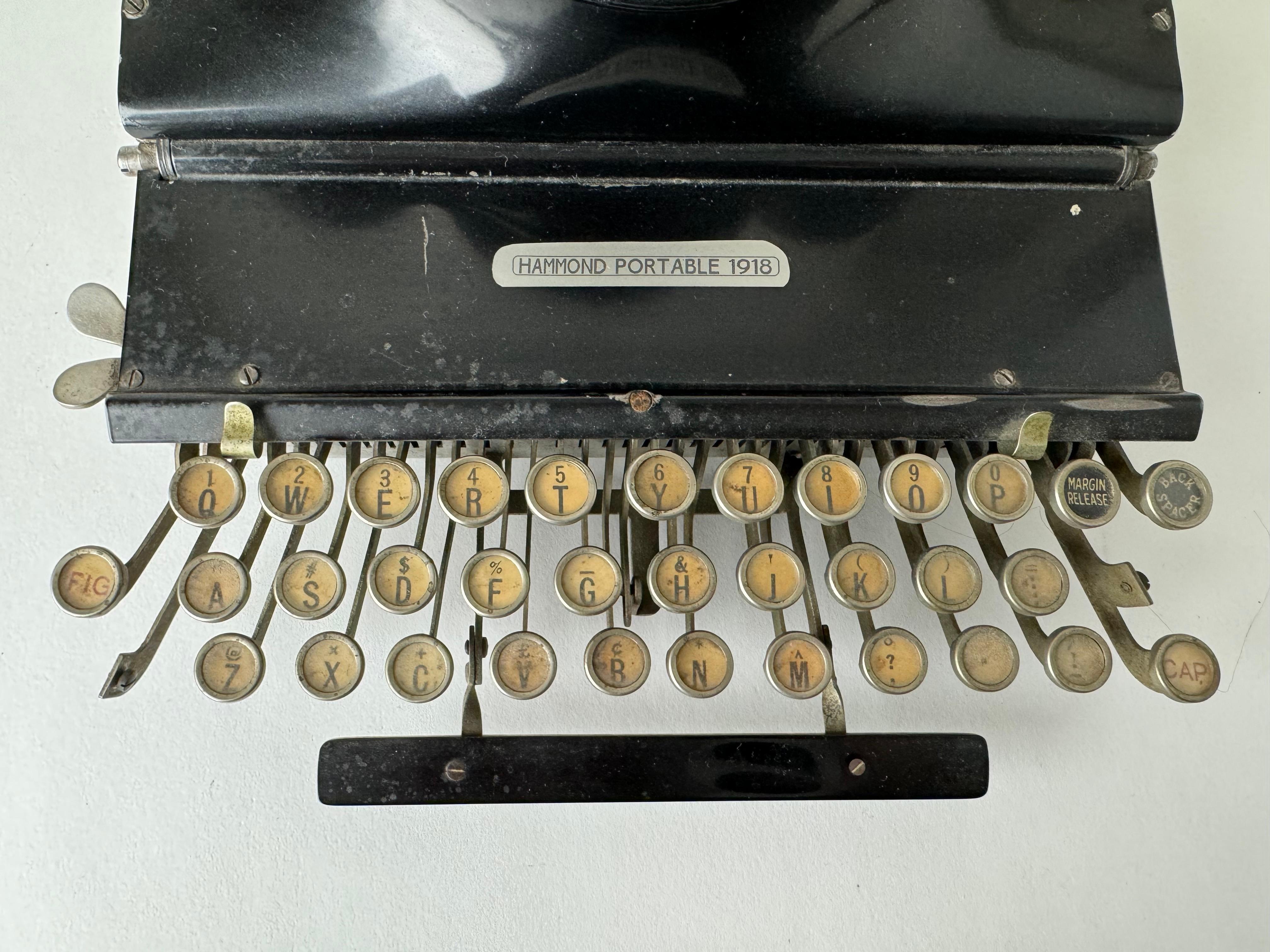 1918 Antique Hammond Folding Portable Typewriter For Sale 1
