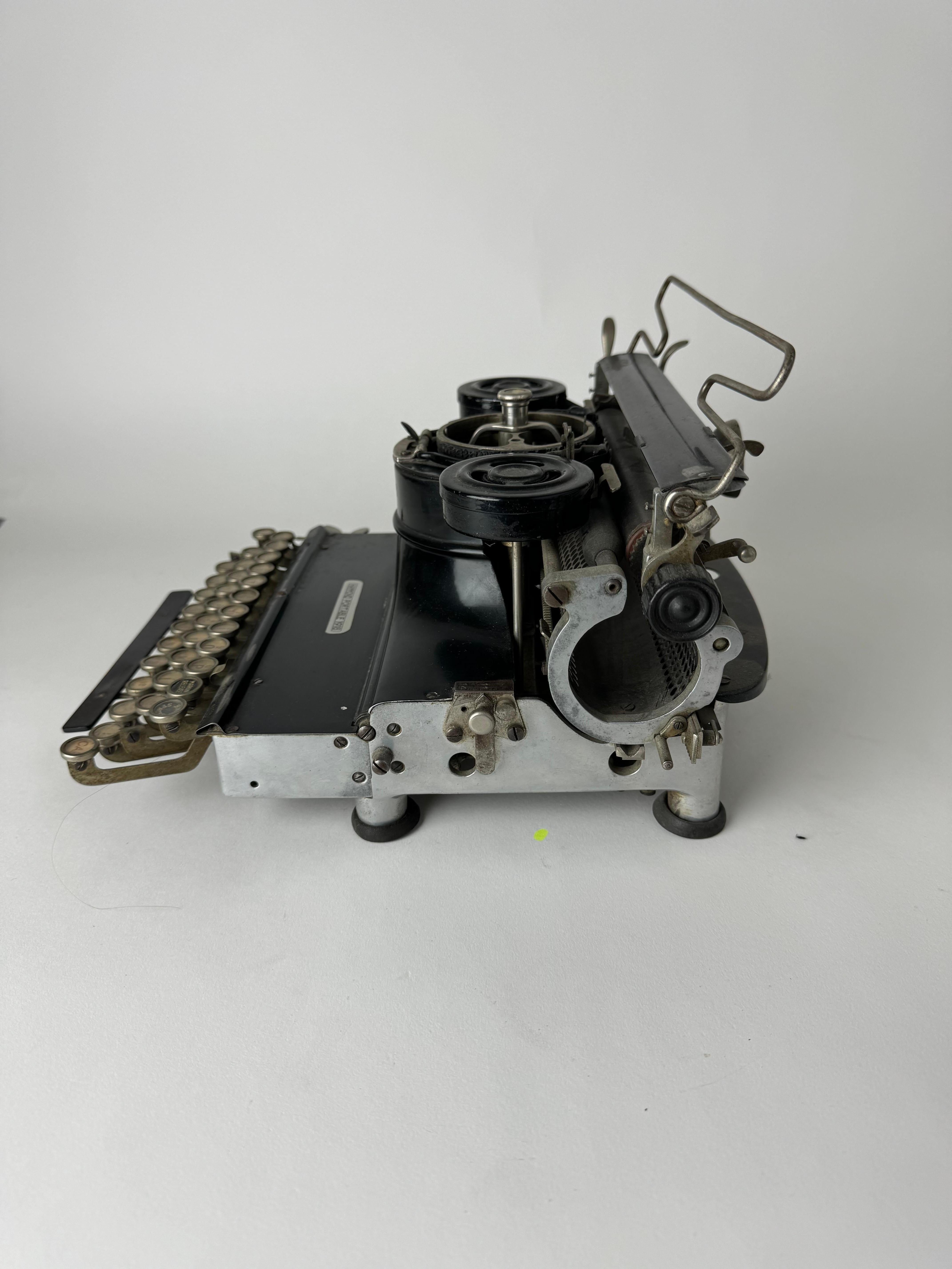 American 1918 Antique Hammond Folding Portable Typewriter For Sale
