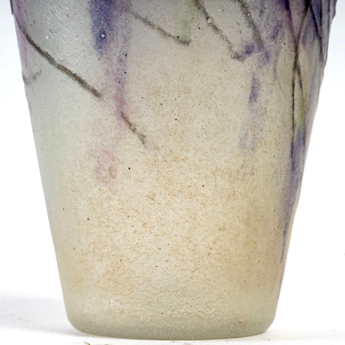 Molded 1918 Gabriel Argy-Rousseau, Vase Violette De Parme Pate De Verre Glass
