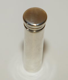 1919 BOTELLA O TUBO DE PÍLDORA DE PLATA ESTERLINA DORADA CON MARCA DE PALACIO ASPREY & CO LONDRES