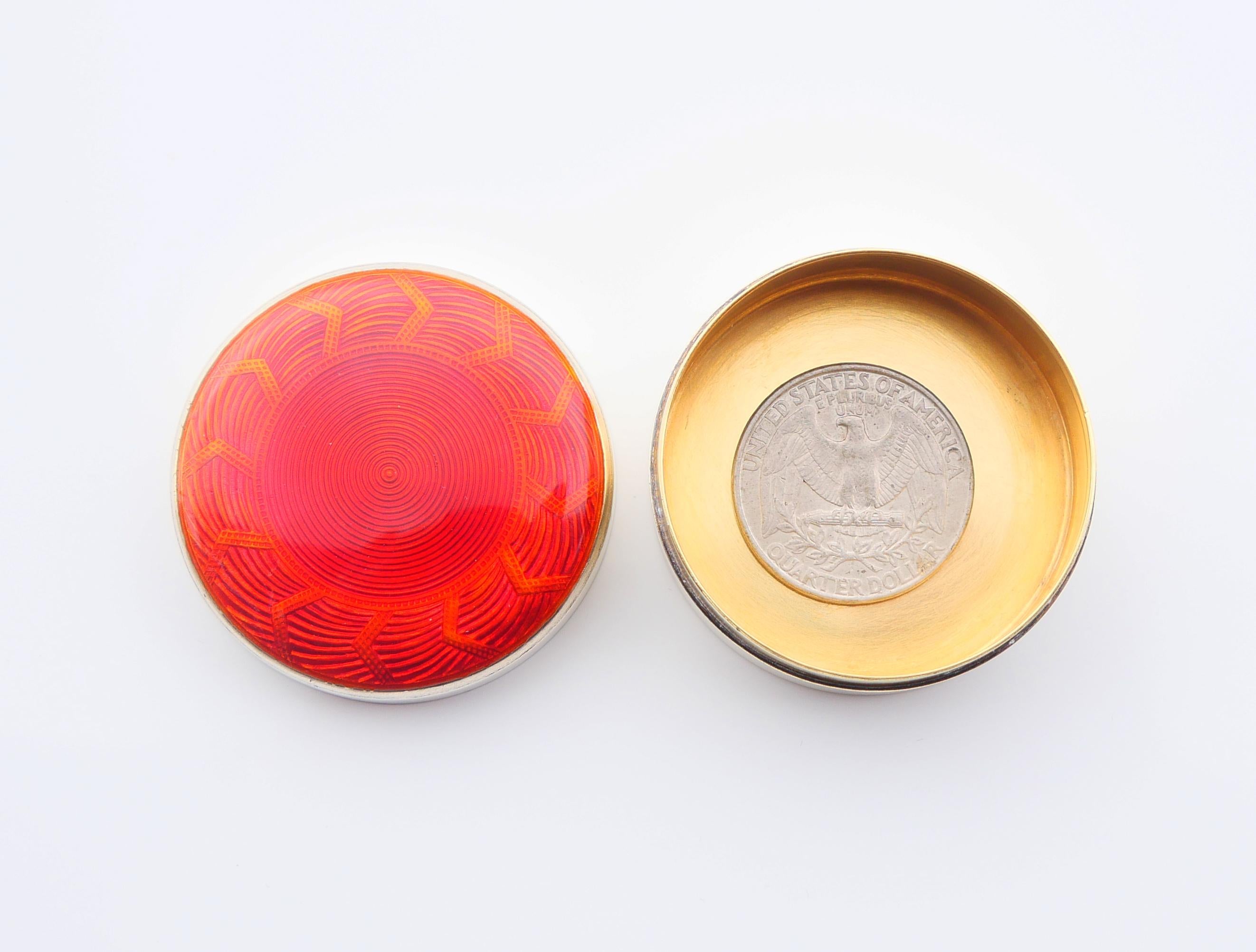 Femenino o masculino 1919 Pastillero Sol Rojo Plata de Ley Dorada Esmalte Guilloche Rojo / 79gr en venta