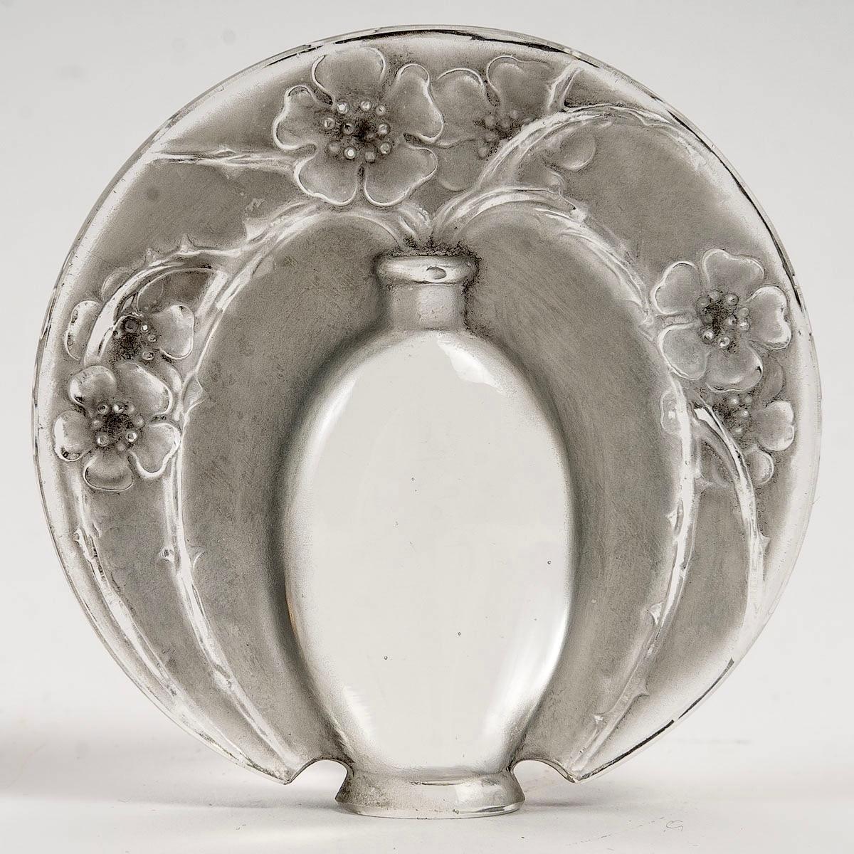 French 1919 René Lalique, Cachet Vase De Fleurs Glass With Grey Patina For Sale