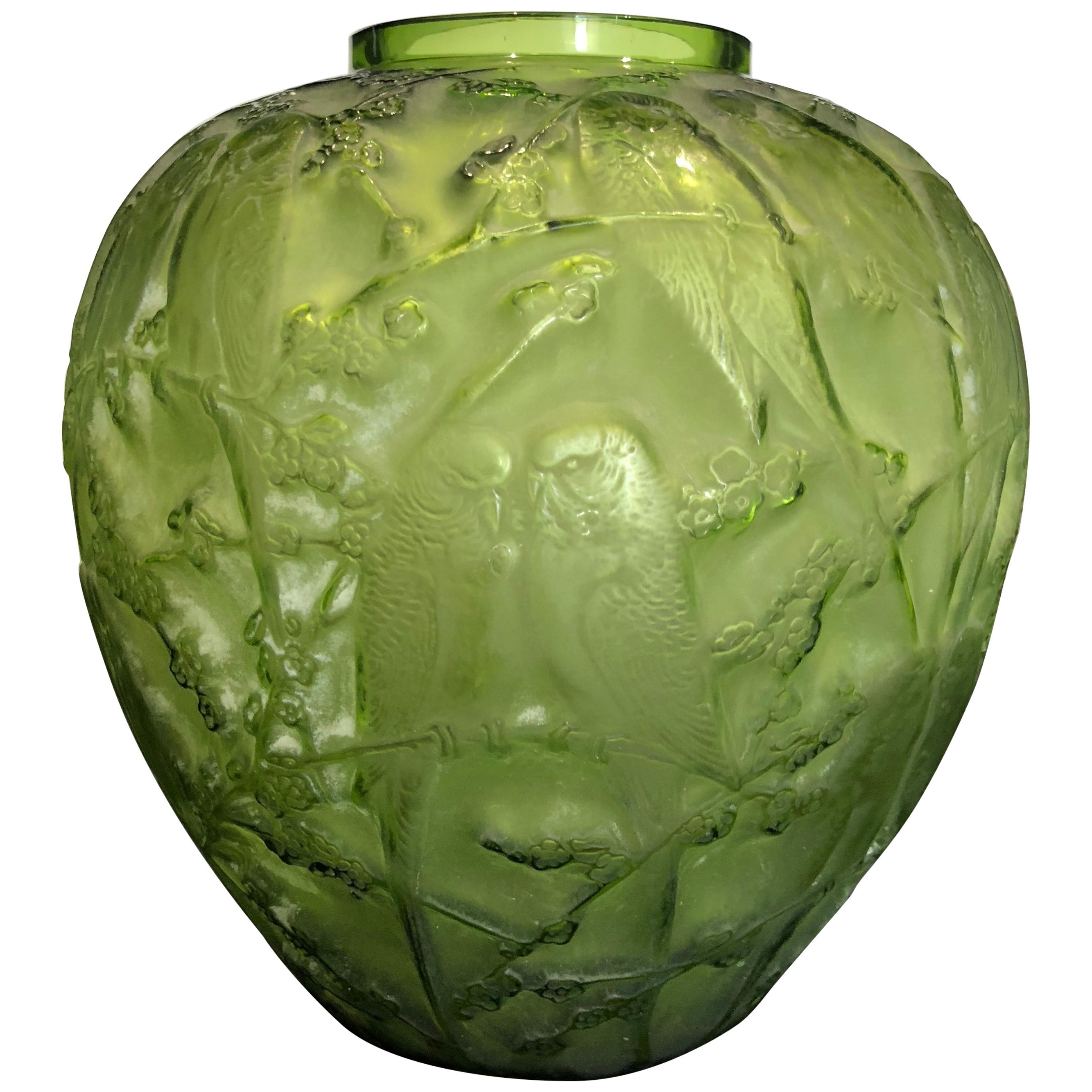 1919 Rene Lalique Perruches Vase Lime Green Glass, Parrots