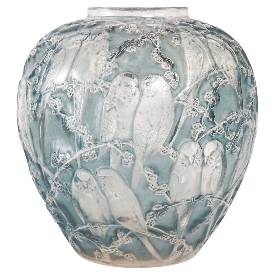1919 René Lalique, Vase Perruches Frosted Glass with Blue Patina