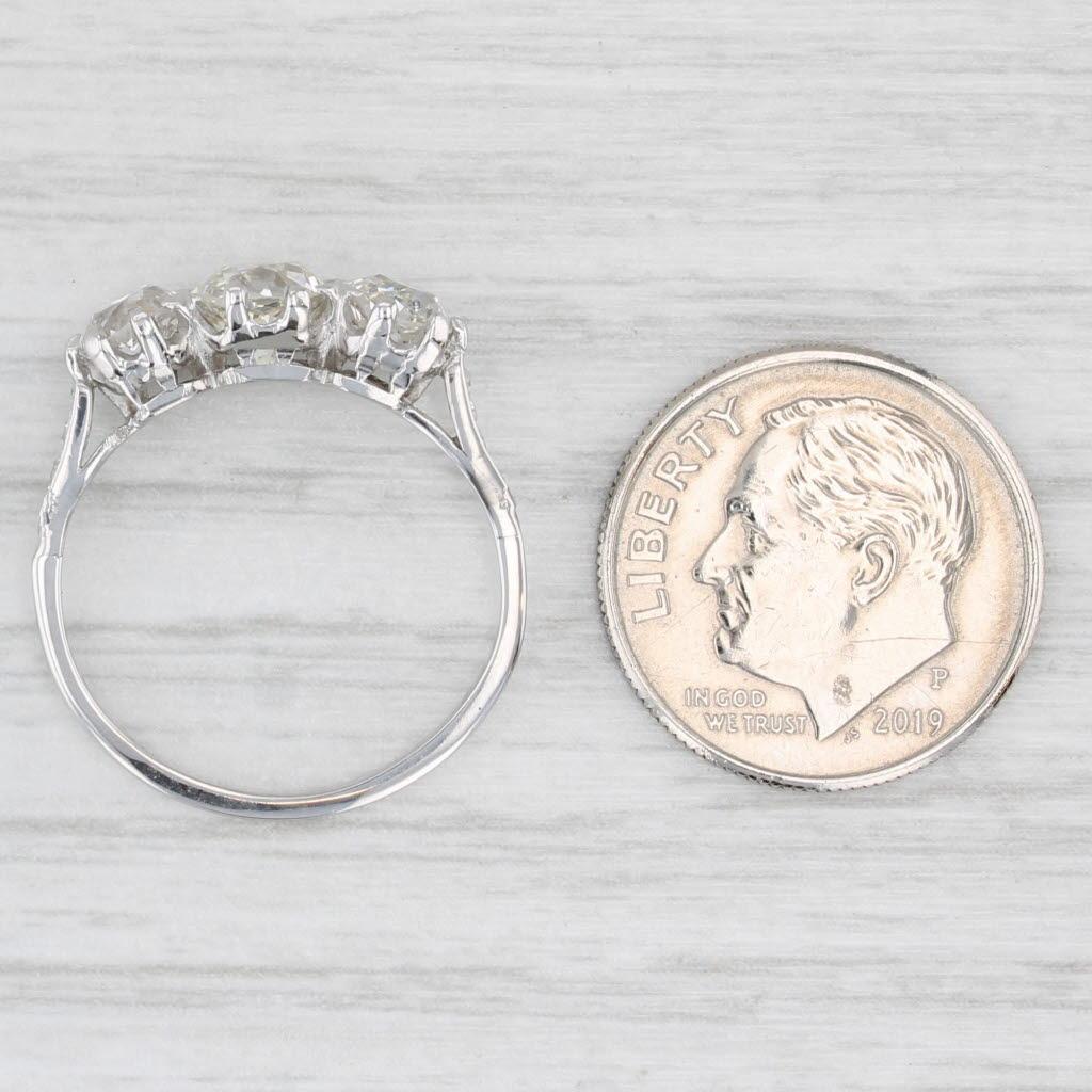 1.91ctw Diamond Round 3-Stone 14k White Gold Size 6.25 Engagement en vente 3