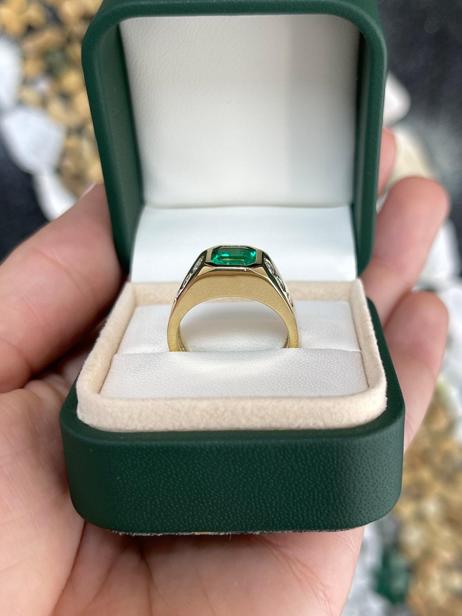 1.91tcw AAA Colombian Emerald-Asscher Cut & Diamond Shank Accent Men's Ring 18K en vente 2