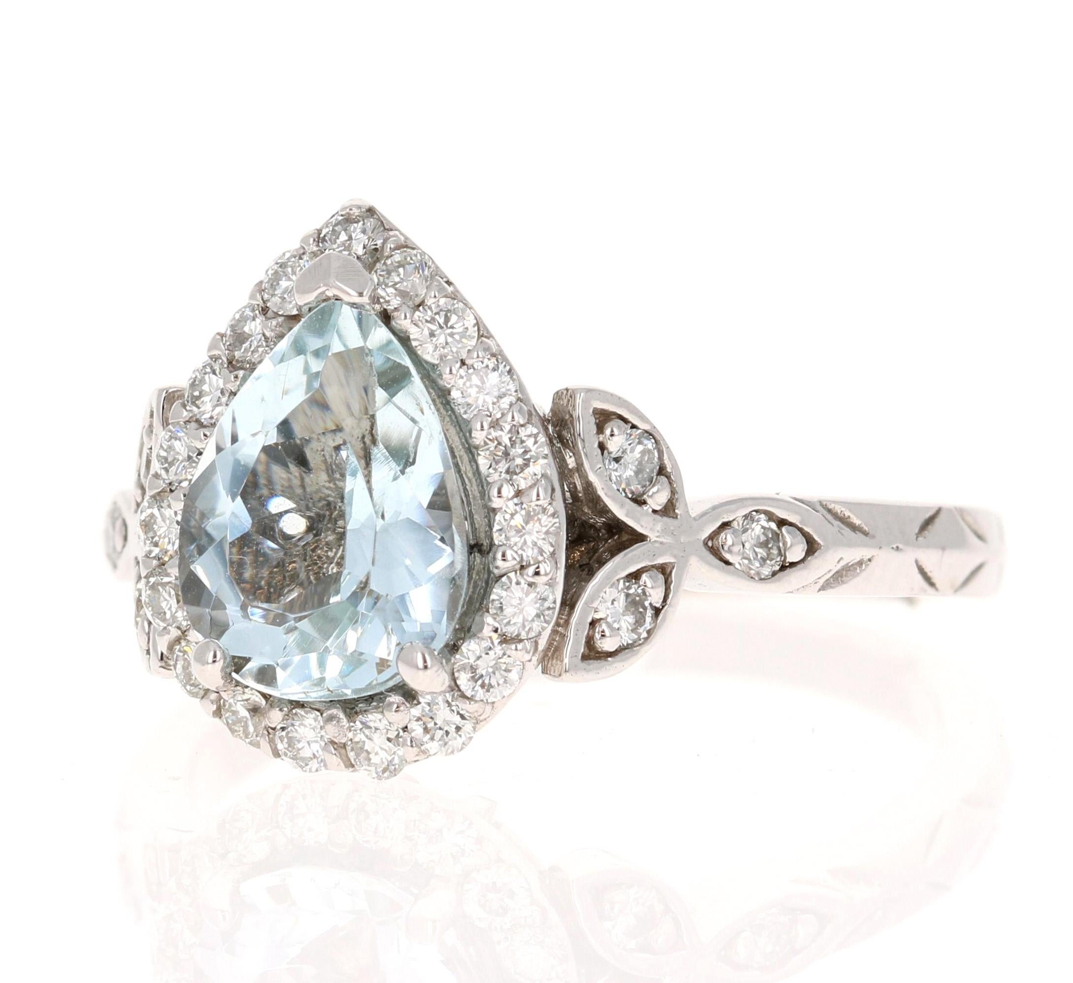 Contemporaneo Anello di fidanzamento in oro bianco con diamante acquamarina da 1,92 carati in vendita