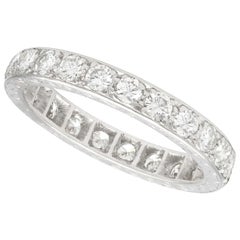 Anello a eternità completa in oro bianco e diamanti antichi da 1.92 carati