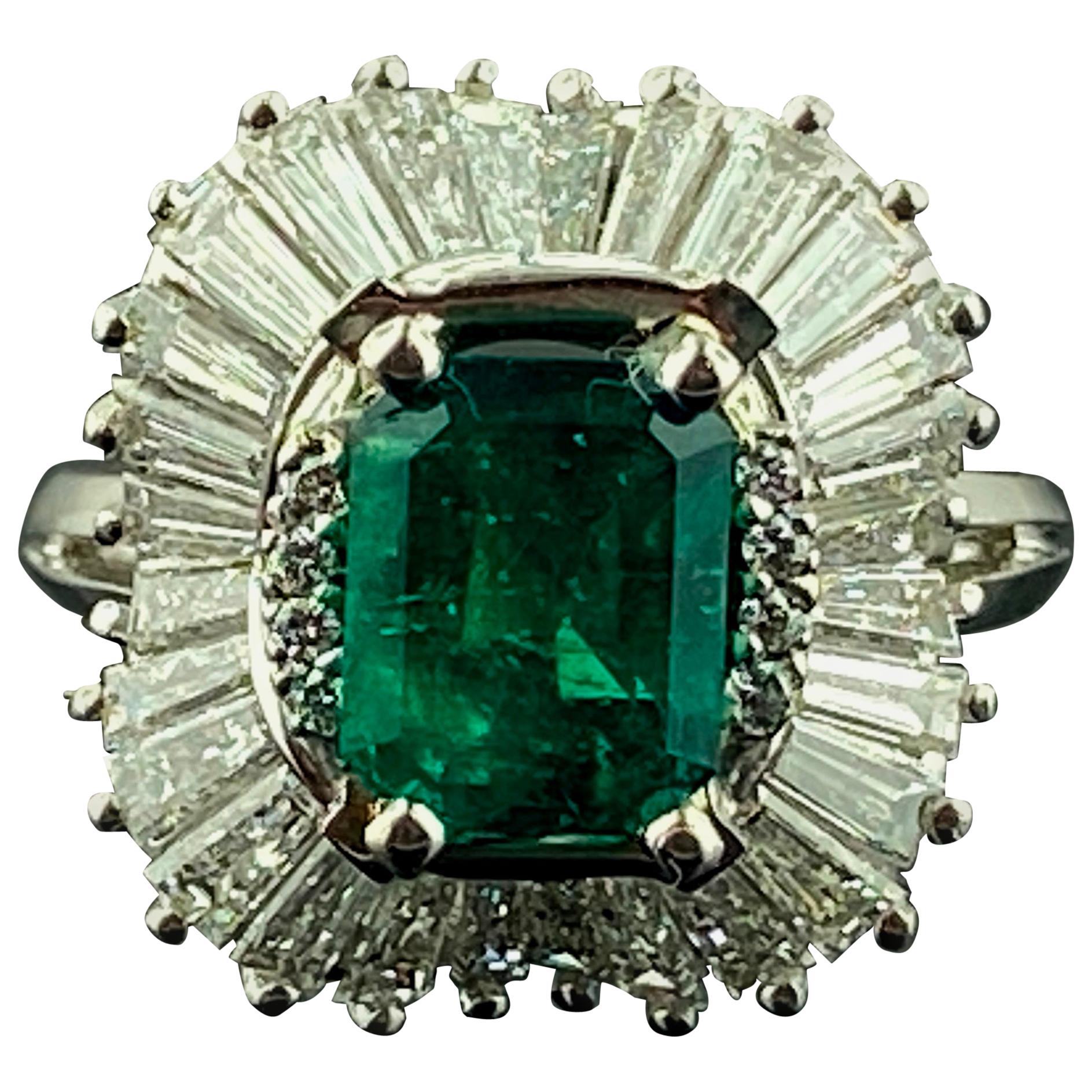 1.92 Carat Emerald and Diamond Ring in Platinum For Sale