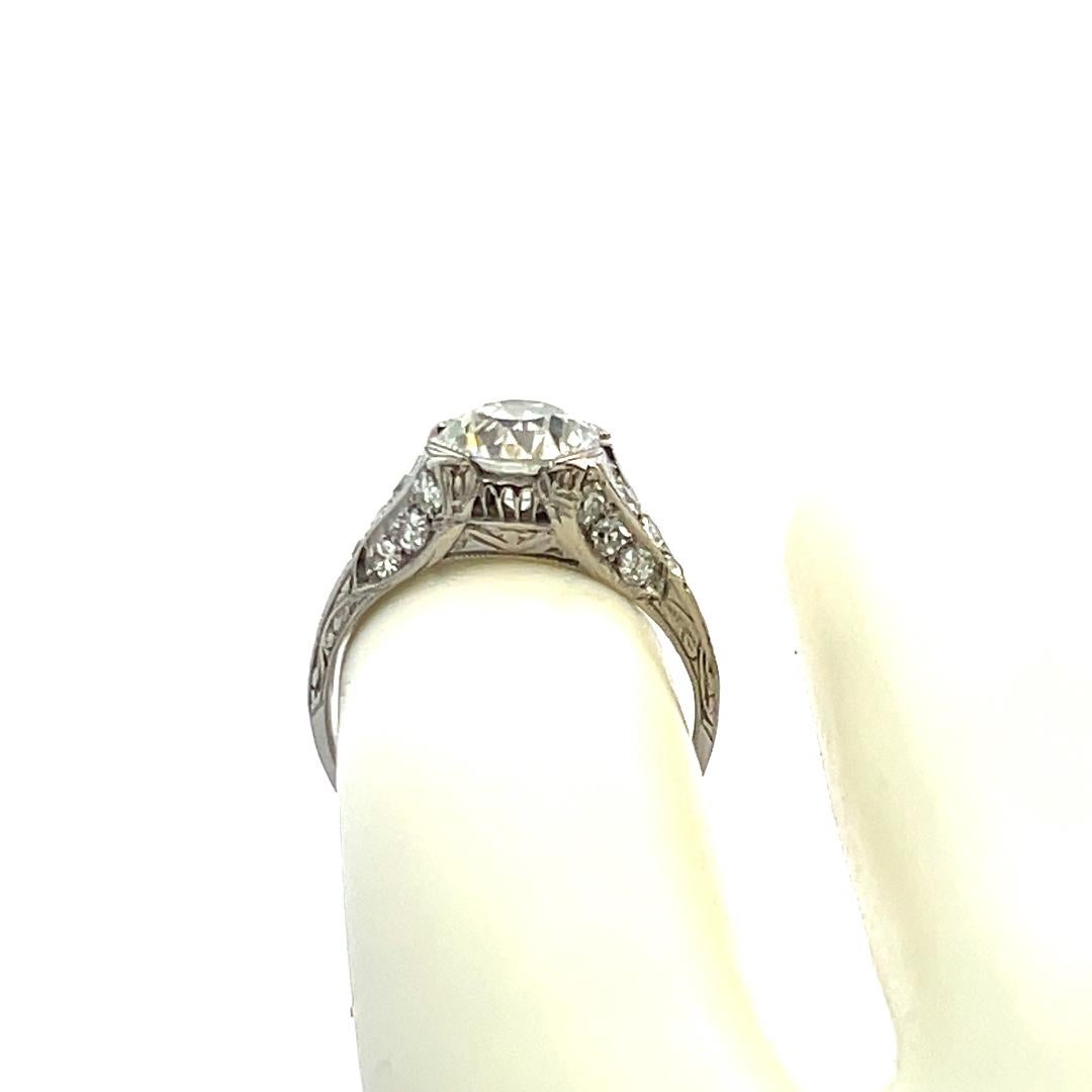 Anillo Art Decó de Platino con Diamantes K-I SI1 de talla europea antigua de 1,92 quilates en venta 2