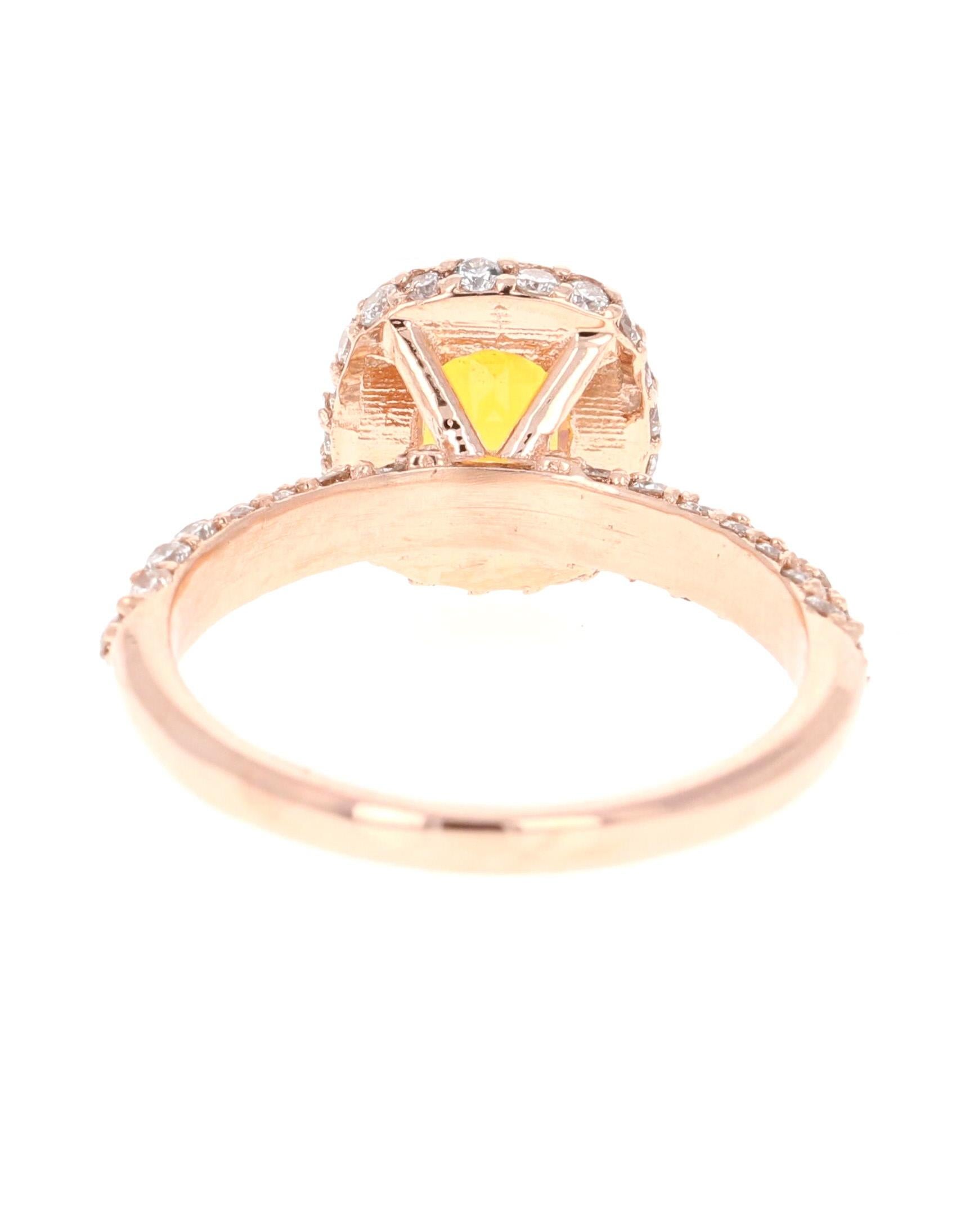 Taille émeraude Bague en or rose avec saphir orange de 1,92 carat et diamants en vente