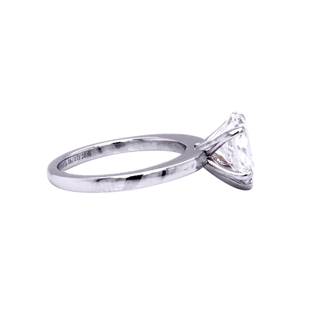 pear shaped single diamond ring