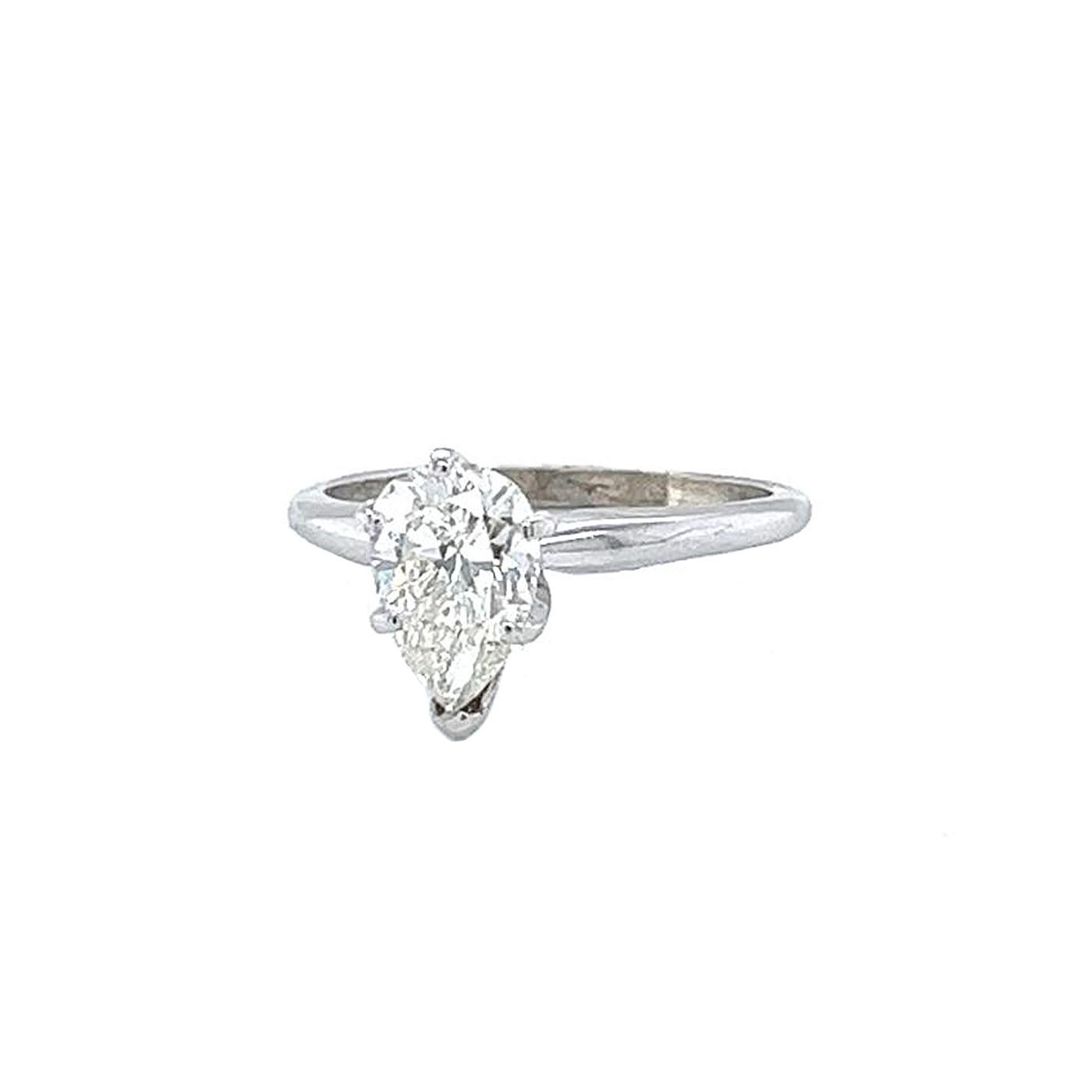 Modernist Flawless 1.92 Carat Pear-Shape Diamond Ring Antique Classic Fancy Jewelry For Sale