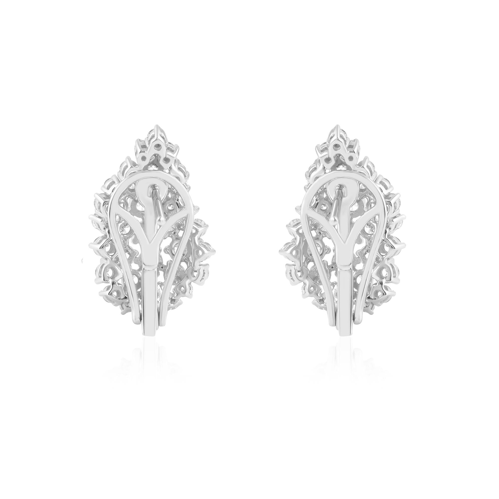 1.92 Carat SI Clarity HI Color Diamond 18 Karat White Gold Cluster Earrings In New Condition For Sale In Diera, Dubai