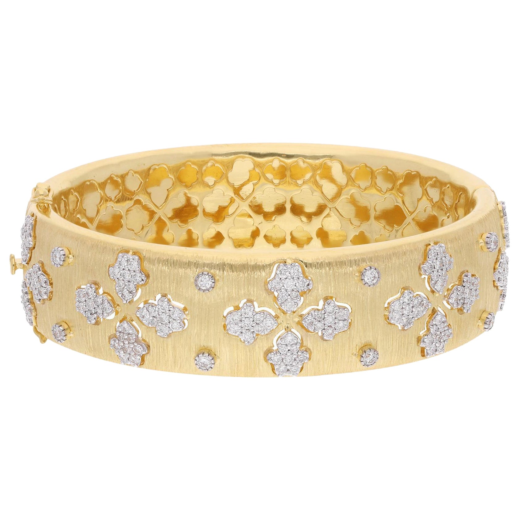 1.92 Carat SI Clarity HI Color Diamond Bangle Fine Bracelet 14 Karat Yellow Gold Damen im Angebot