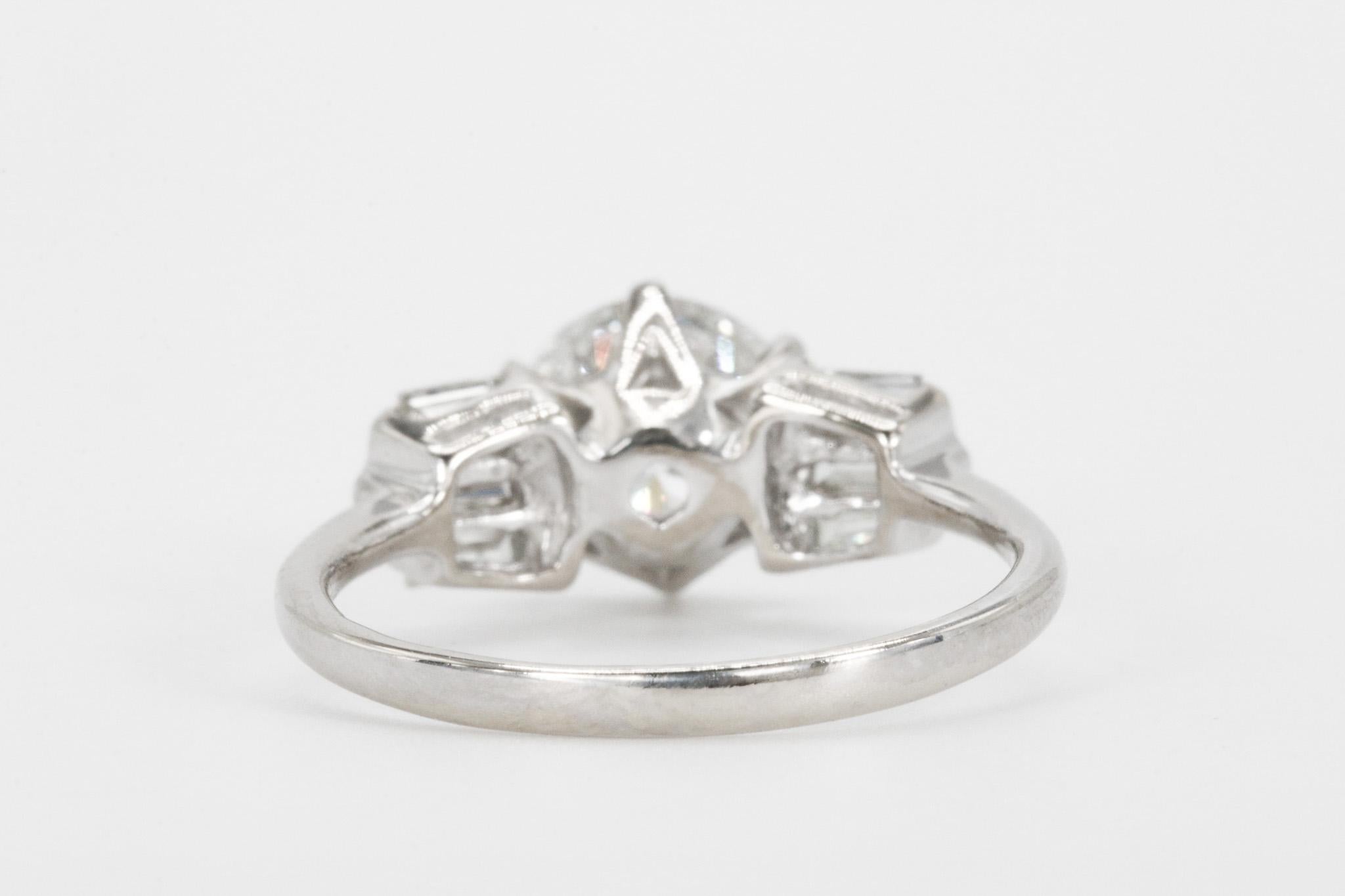 1.92 CT Diamante Brillante Redondo Certificado GIA en Anillo de Diamantes de Oro Blanco de 18K Corte redondo en venta