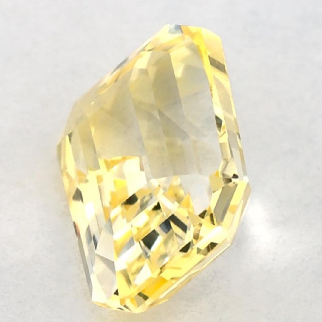 Donna 1.92 carati di zaffiro giallo ottagonale sciolto in vendita
