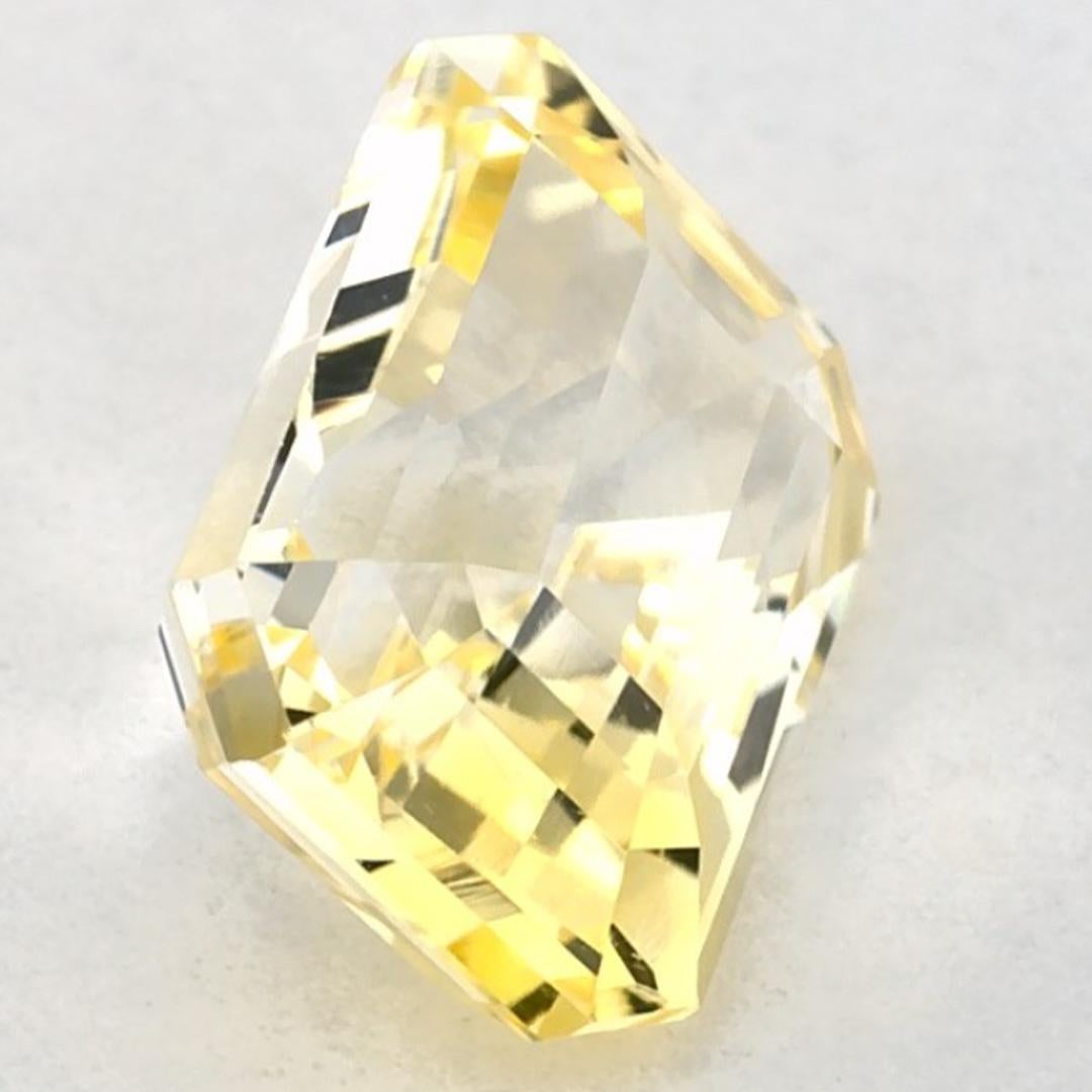 1.92 carati di zaffiro giallo ottagonale sciolto in vendita 2