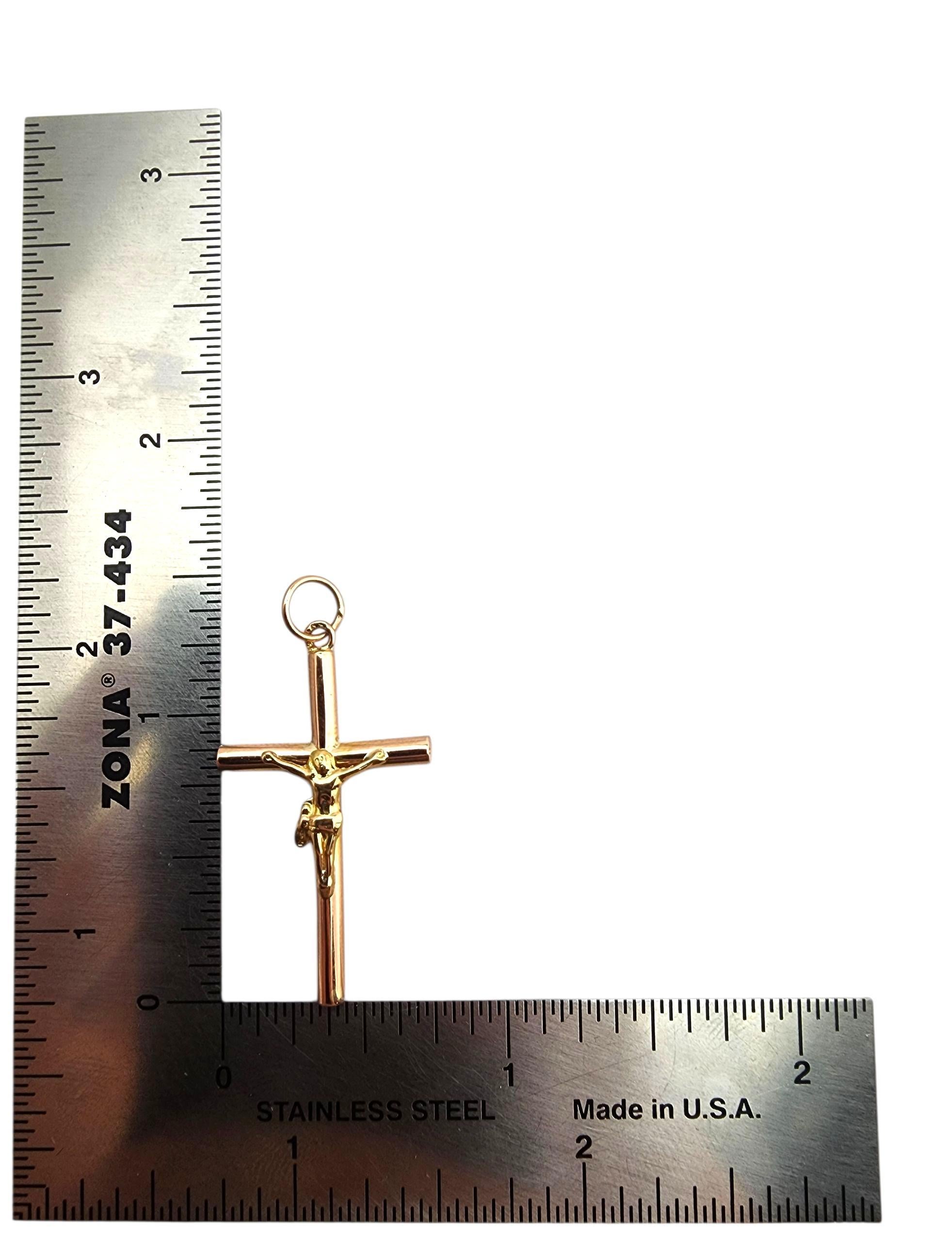 Ciondolo Crocifisso in oro rosa e giallo 19,2 carati #23500 in vendita 3