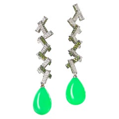 Boucles d'oreilles en goutte détachables en or blanc avec opale verte et diamant