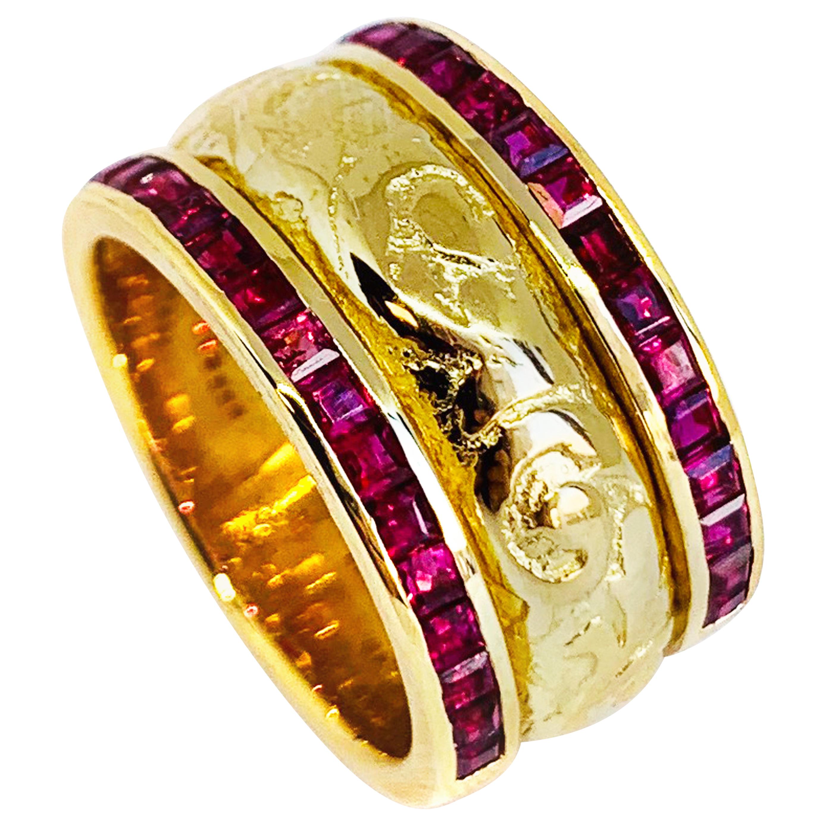 Rosior Bague en rubis vintage « Side-by-Side turn » ciselée à la main et sertie en or