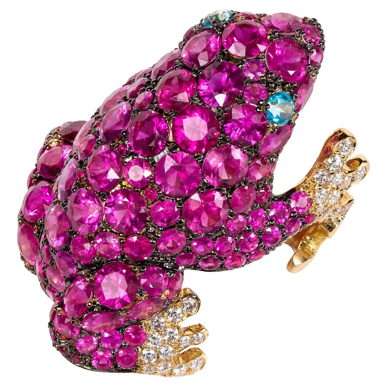 Rosior one-off Ruby and Diamond Cocktail Ring set in Yellow Gold  For Sale