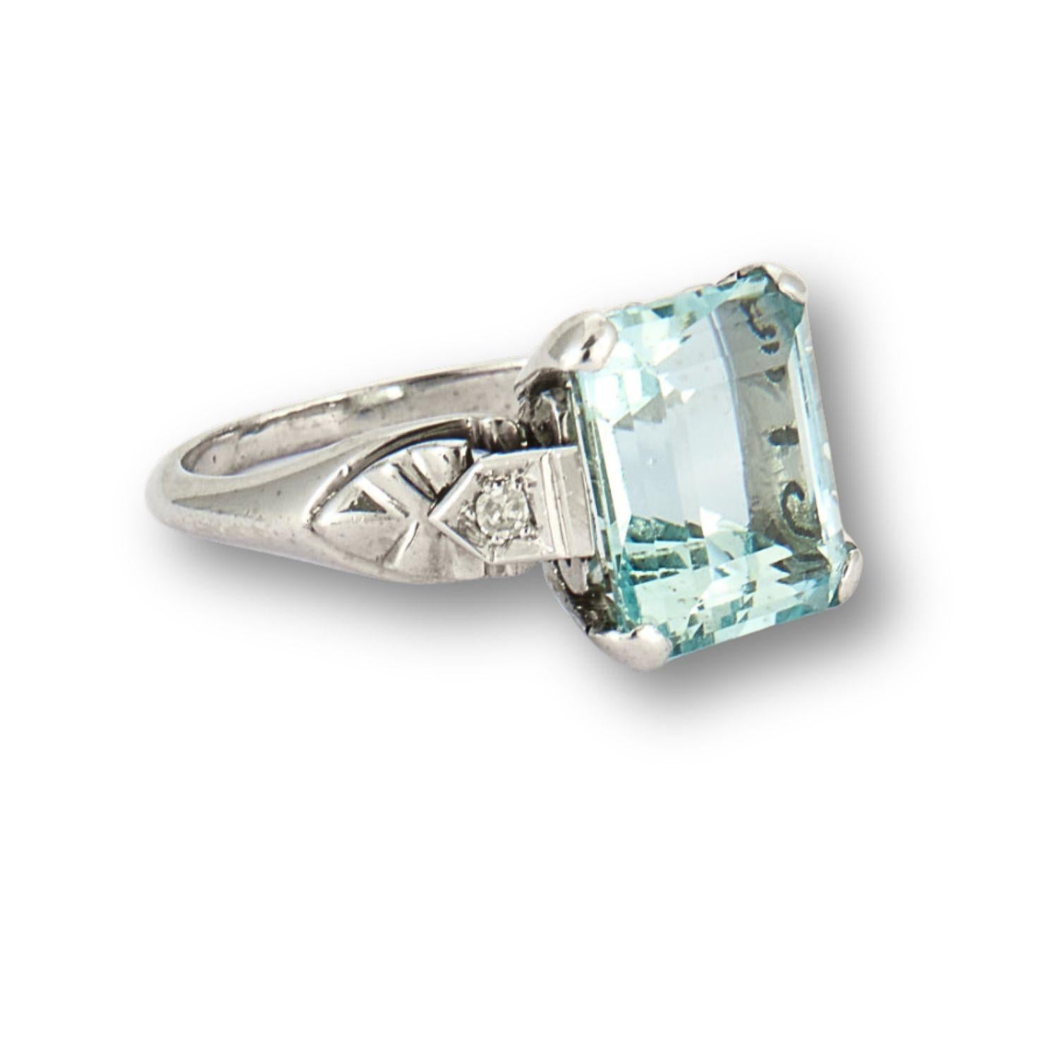 Single Cut 1920-1930 Art Deco Style  Diamonds and Aquamarine White Gold Ring